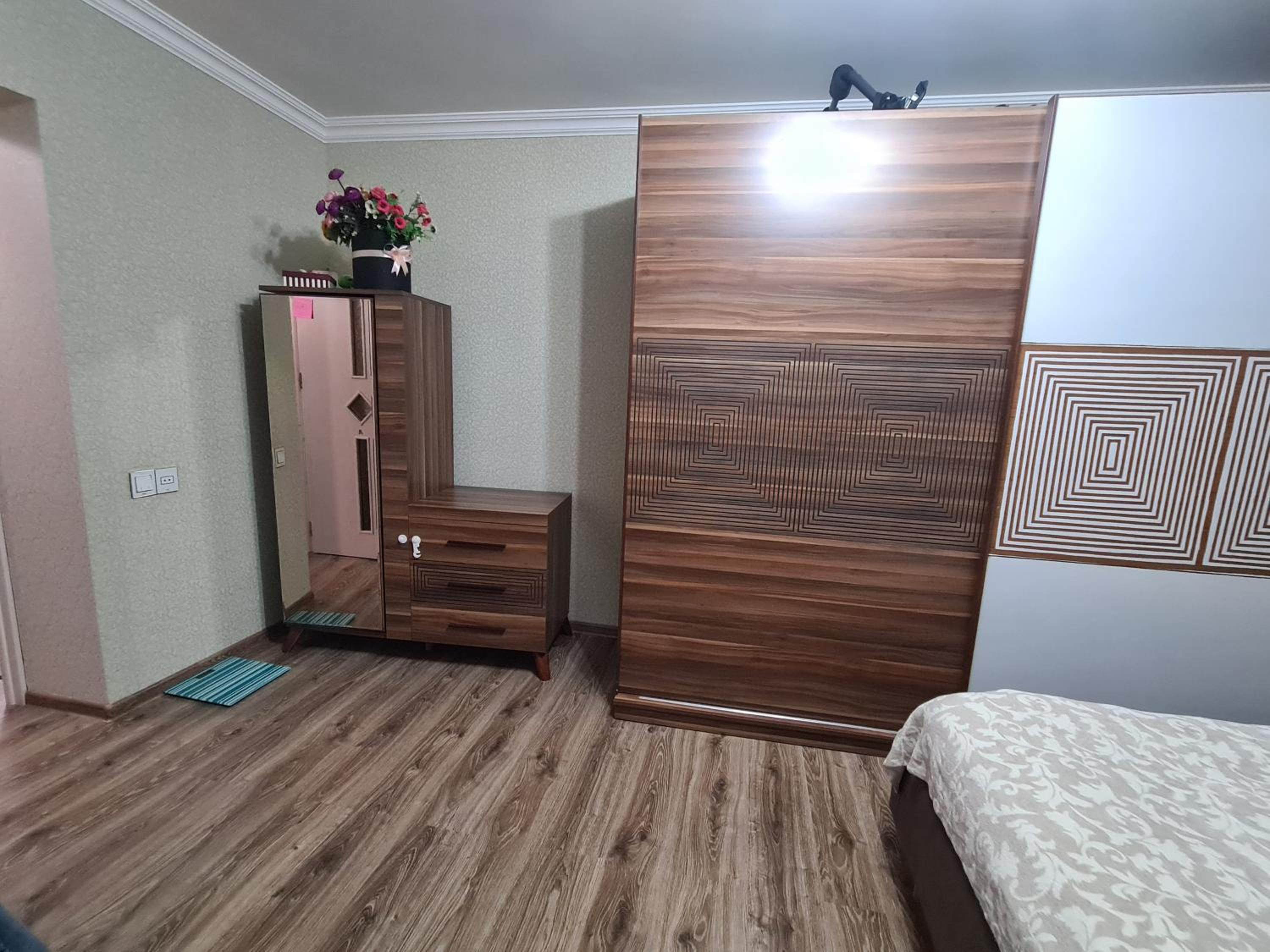 Aboo's apartment