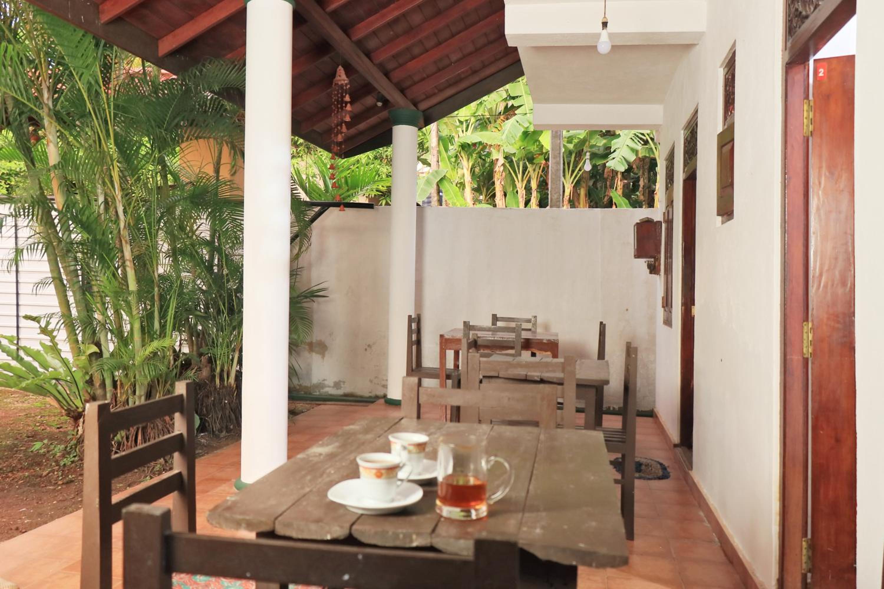 SP Taru Surf Camp&Restaurant view 5