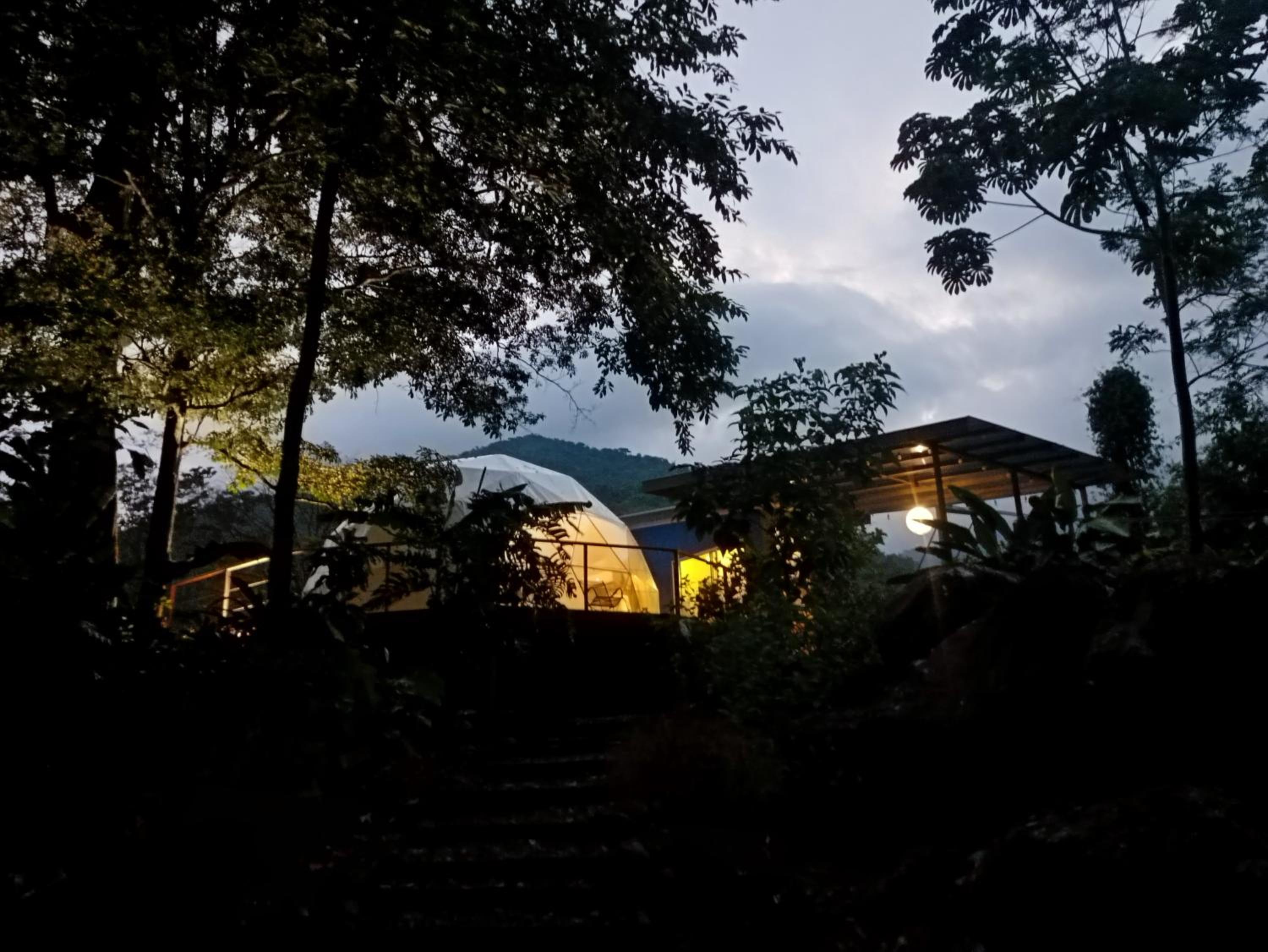Bitzu Dome-Bijagua Riverside Glamping