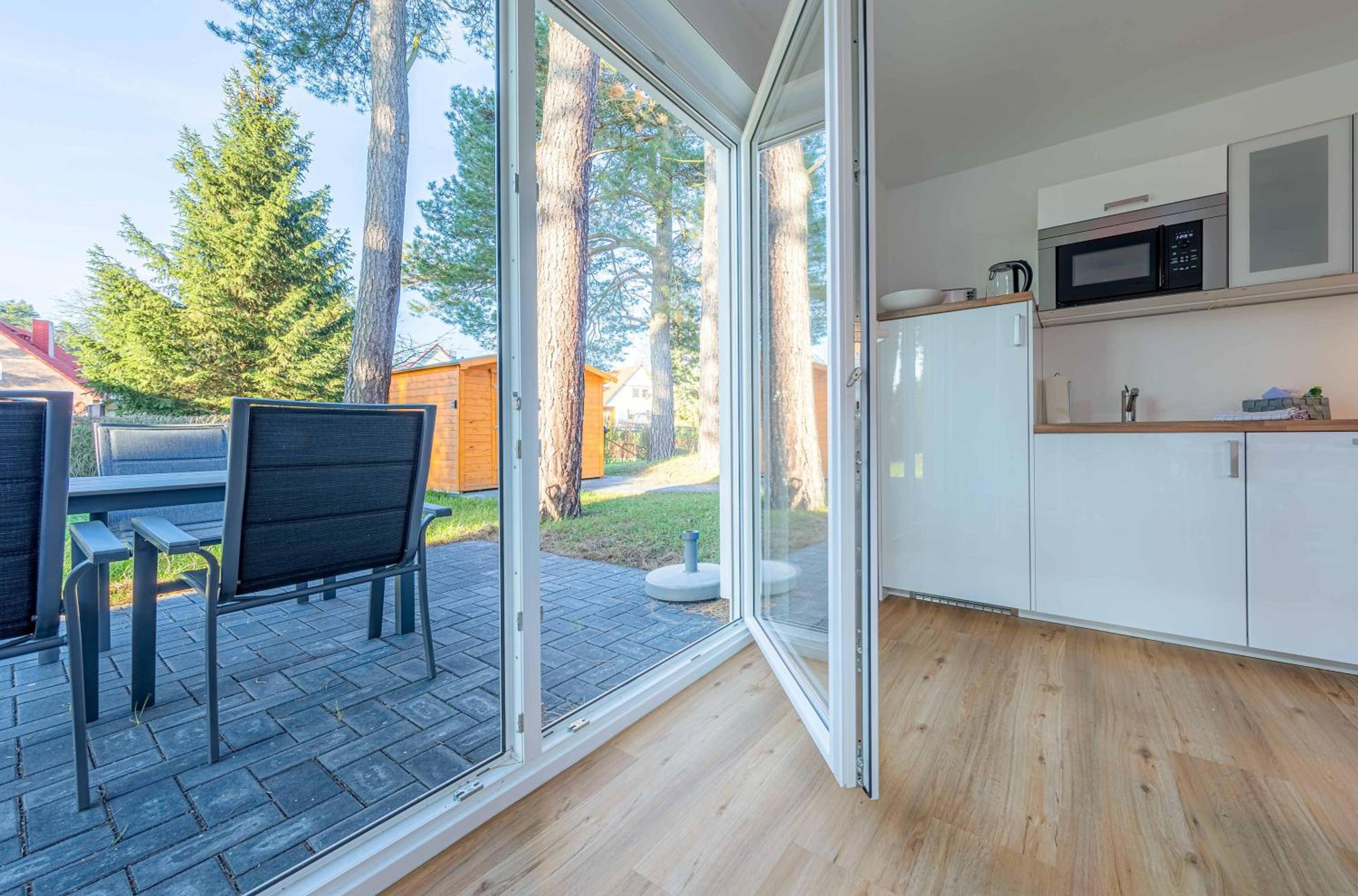 Merlin Nest - Komfortable Wohnung mit Terrasse, Garten & Infrarotkabine