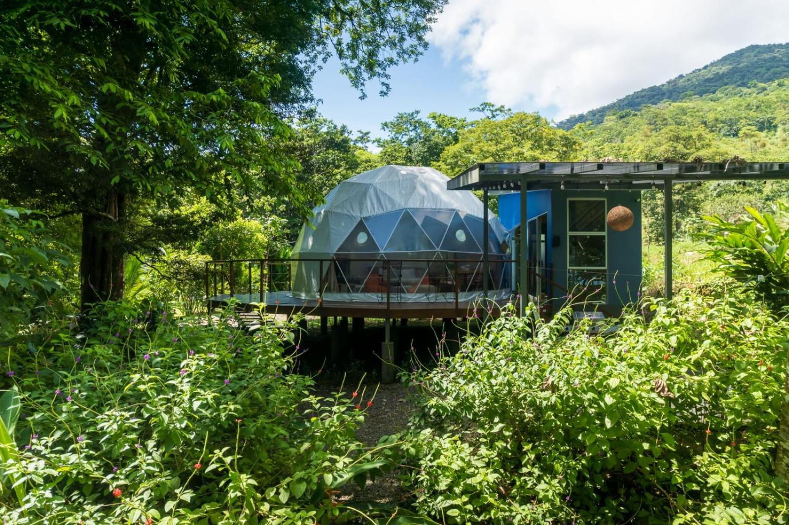 Bitzu Dome-Bijagua Riverside Glamping