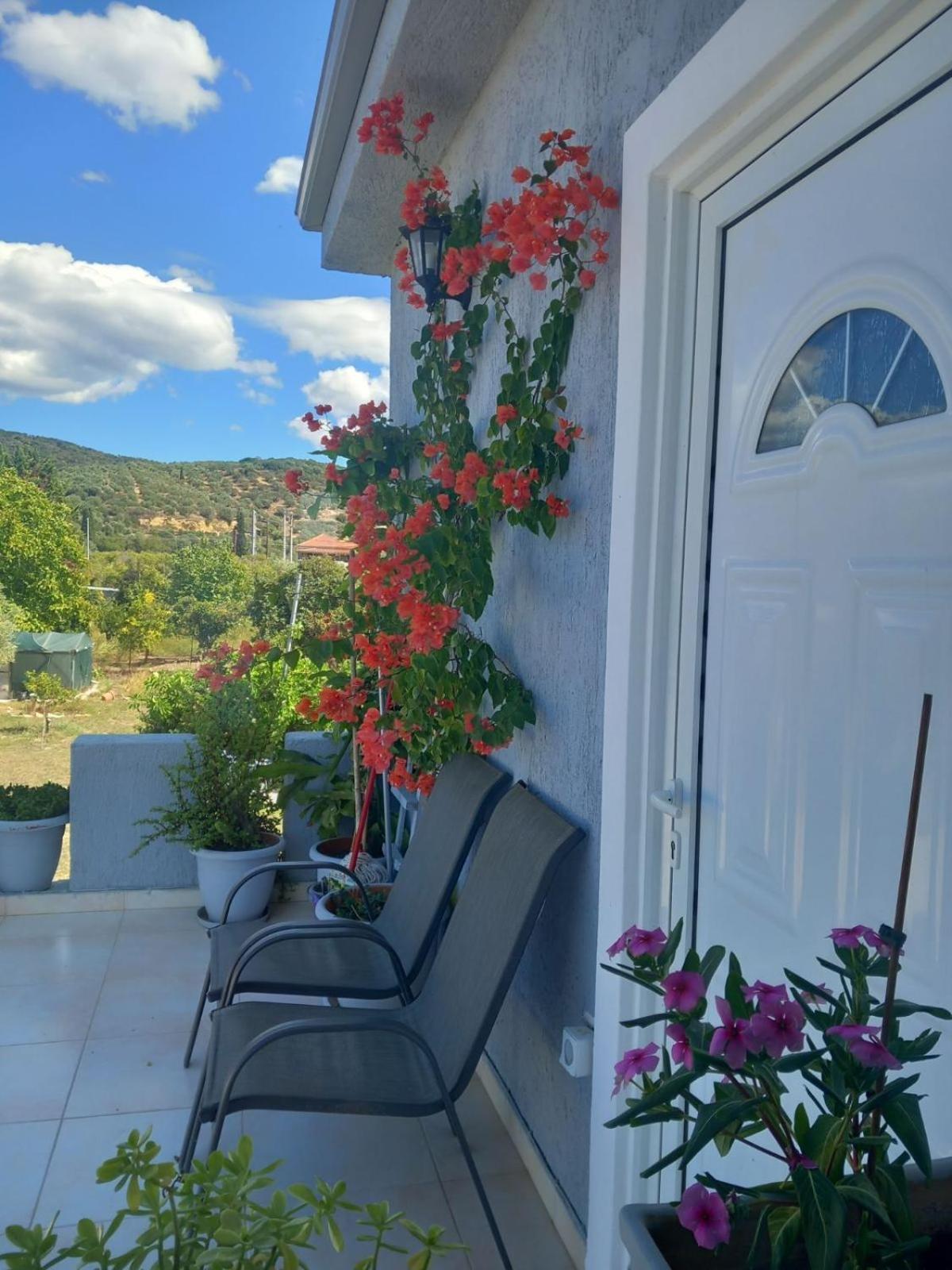 La Vatura view 3