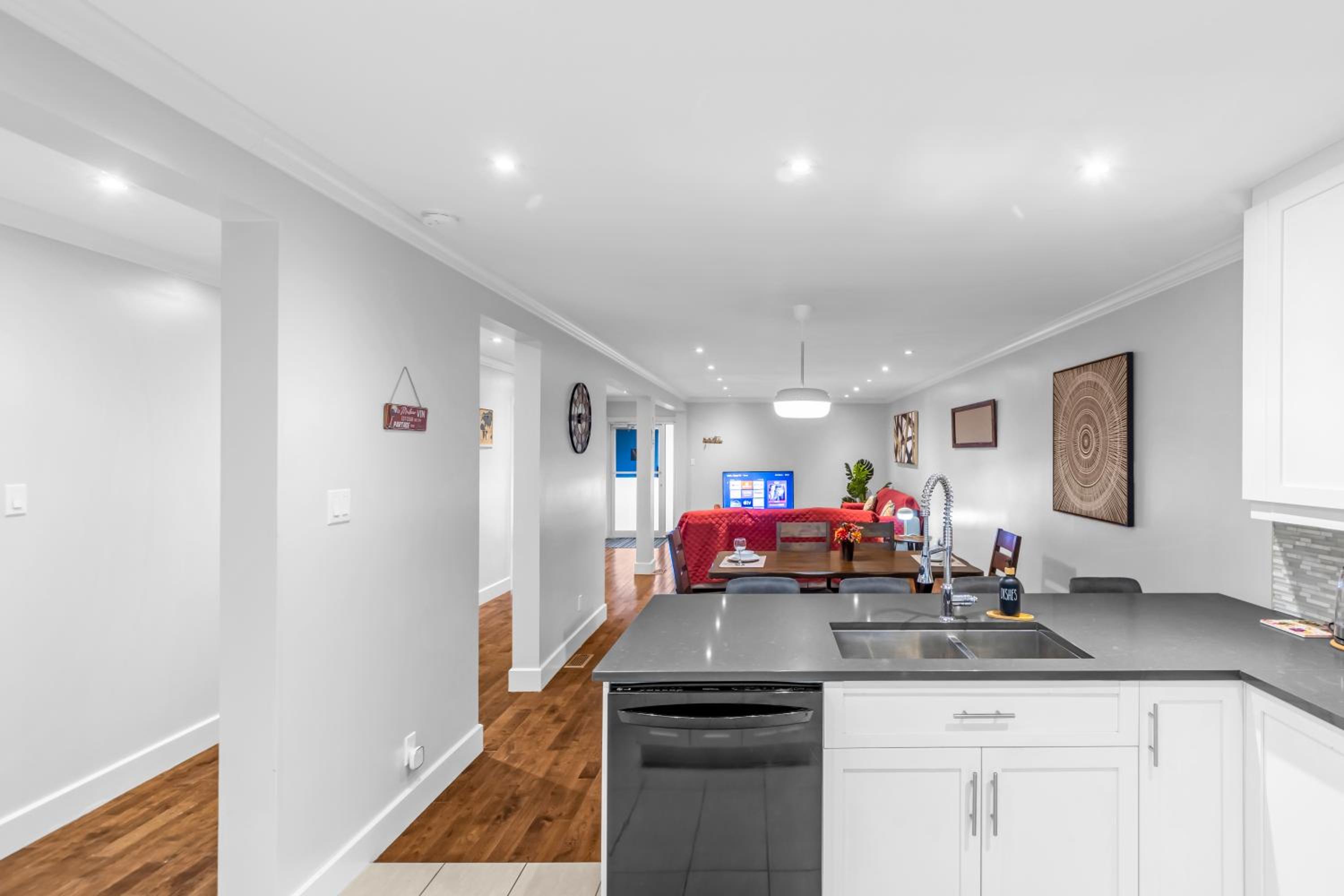 Amazing 3-Bedrooms in Rosemont - Montreal