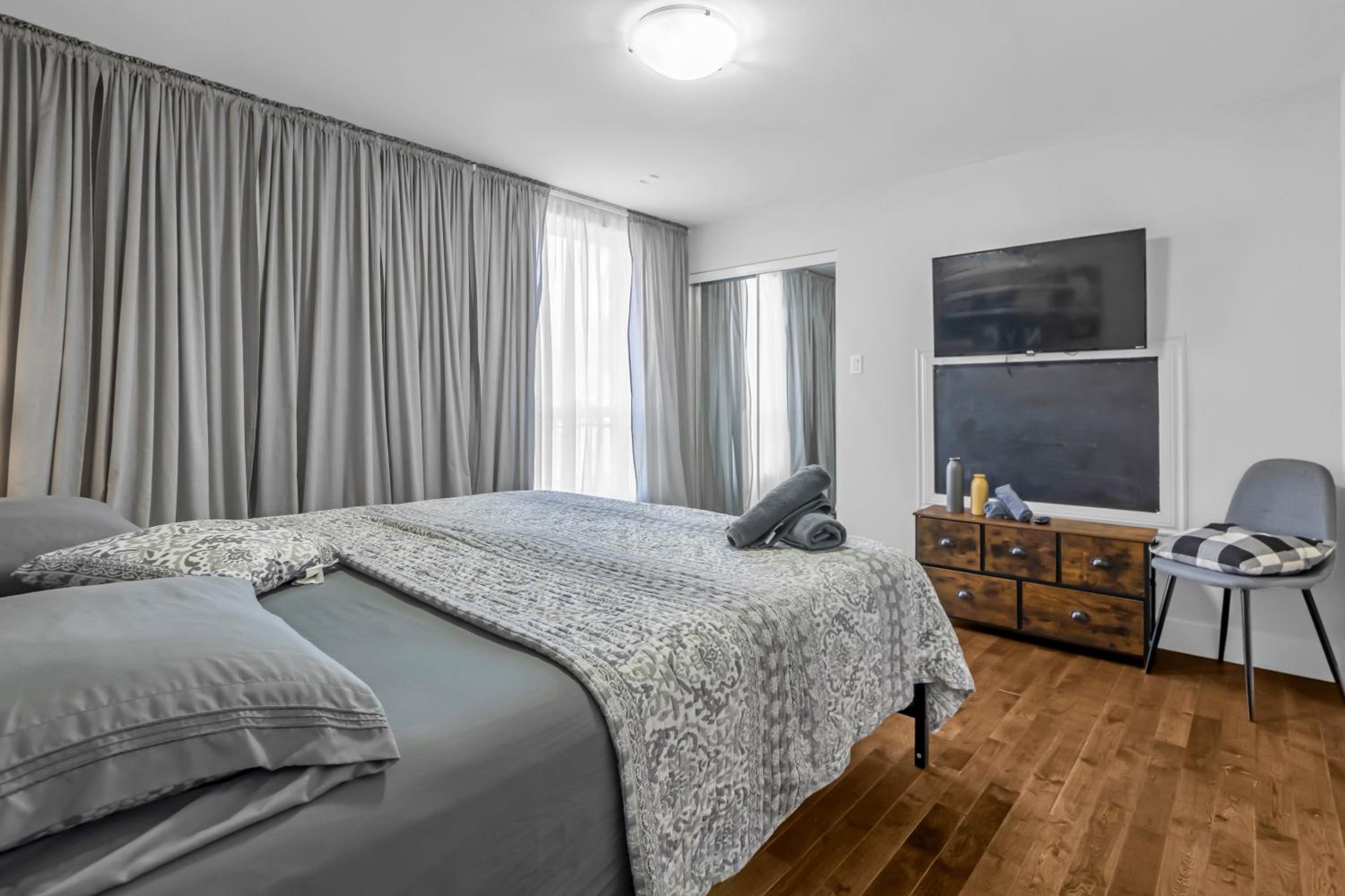 Amazing 3-Bedrooms in Rosemont - Montreal