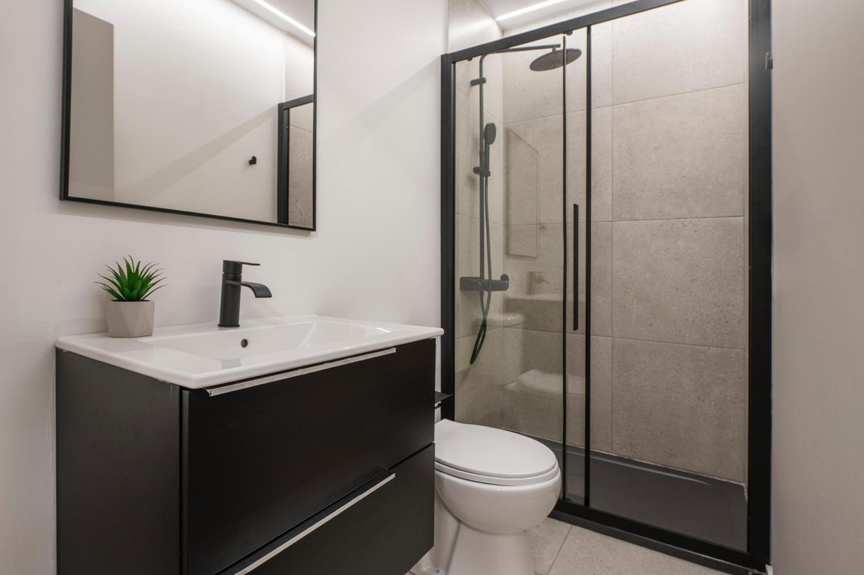 Oculus Kolonos Suites by Live&Travel