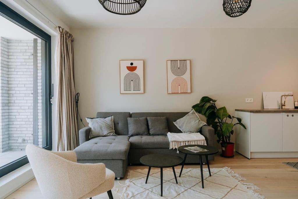 2 bedroom apartment and private parking in Liège center
