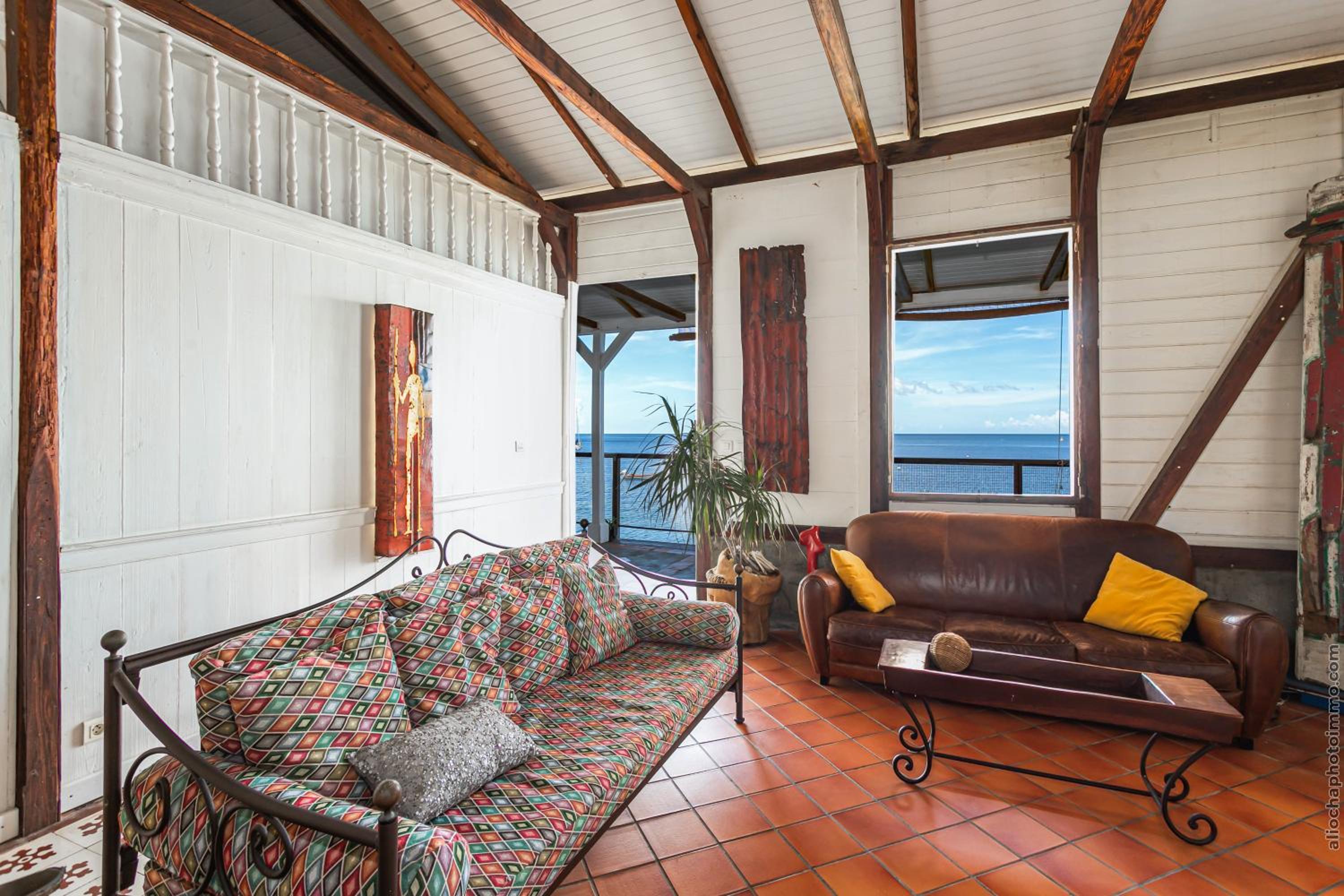 Maison Manman Dlo view 5