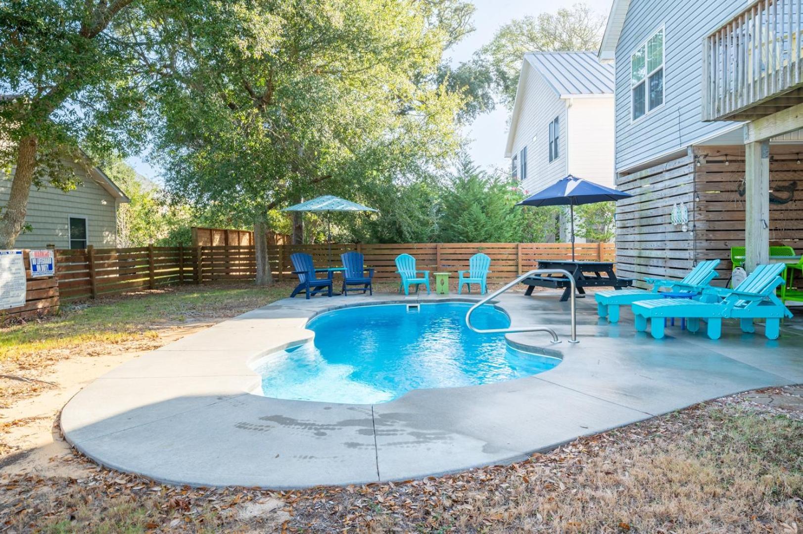 Private House with Pool on Oak Island view 3
