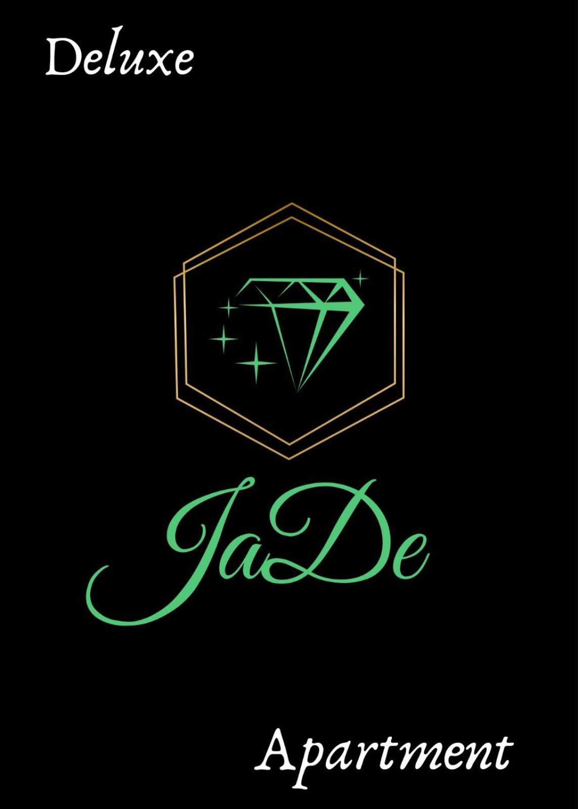 Deluxe Jade Apartmens view 4