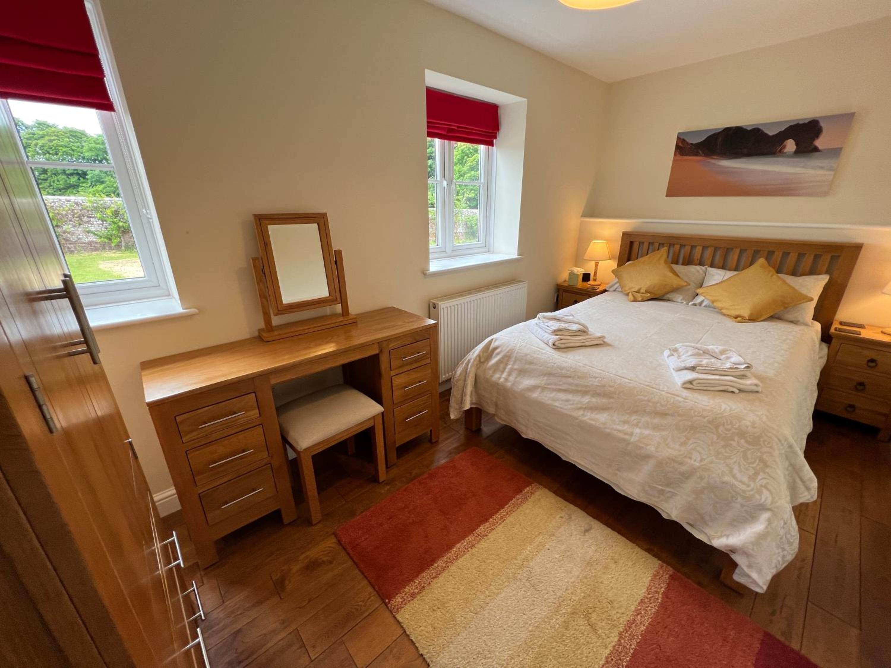 Walled garden cottage view 5
