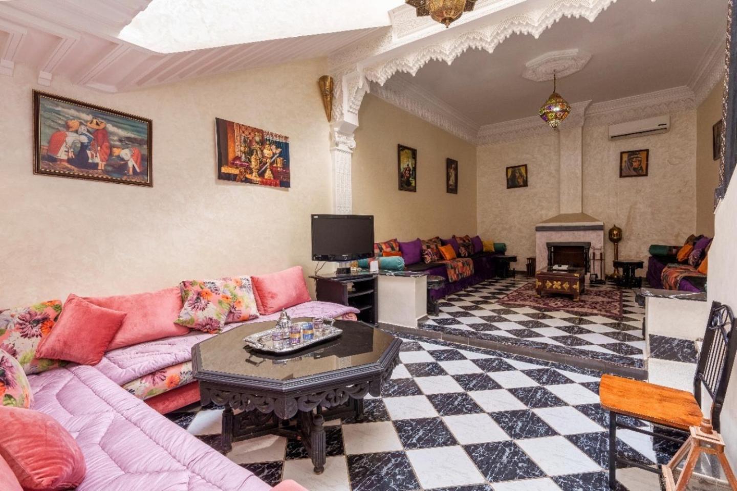 lounge
