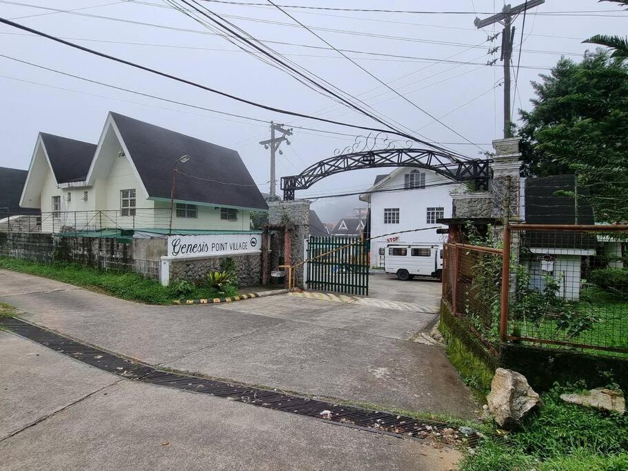 Cozy Small Resthouse own parking Wi-Fi