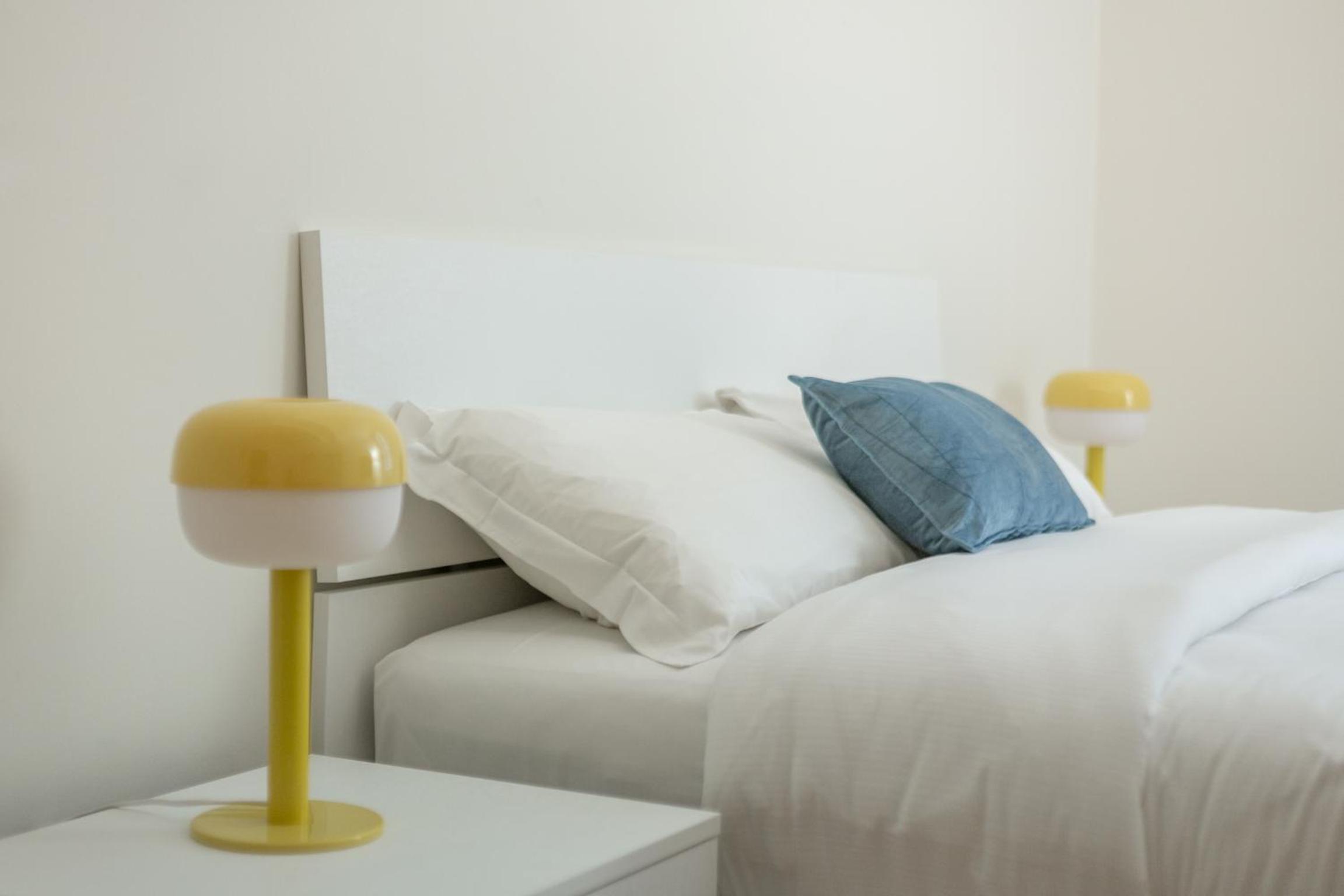 Charming 2-Bedroom Apartment in Milanese Building