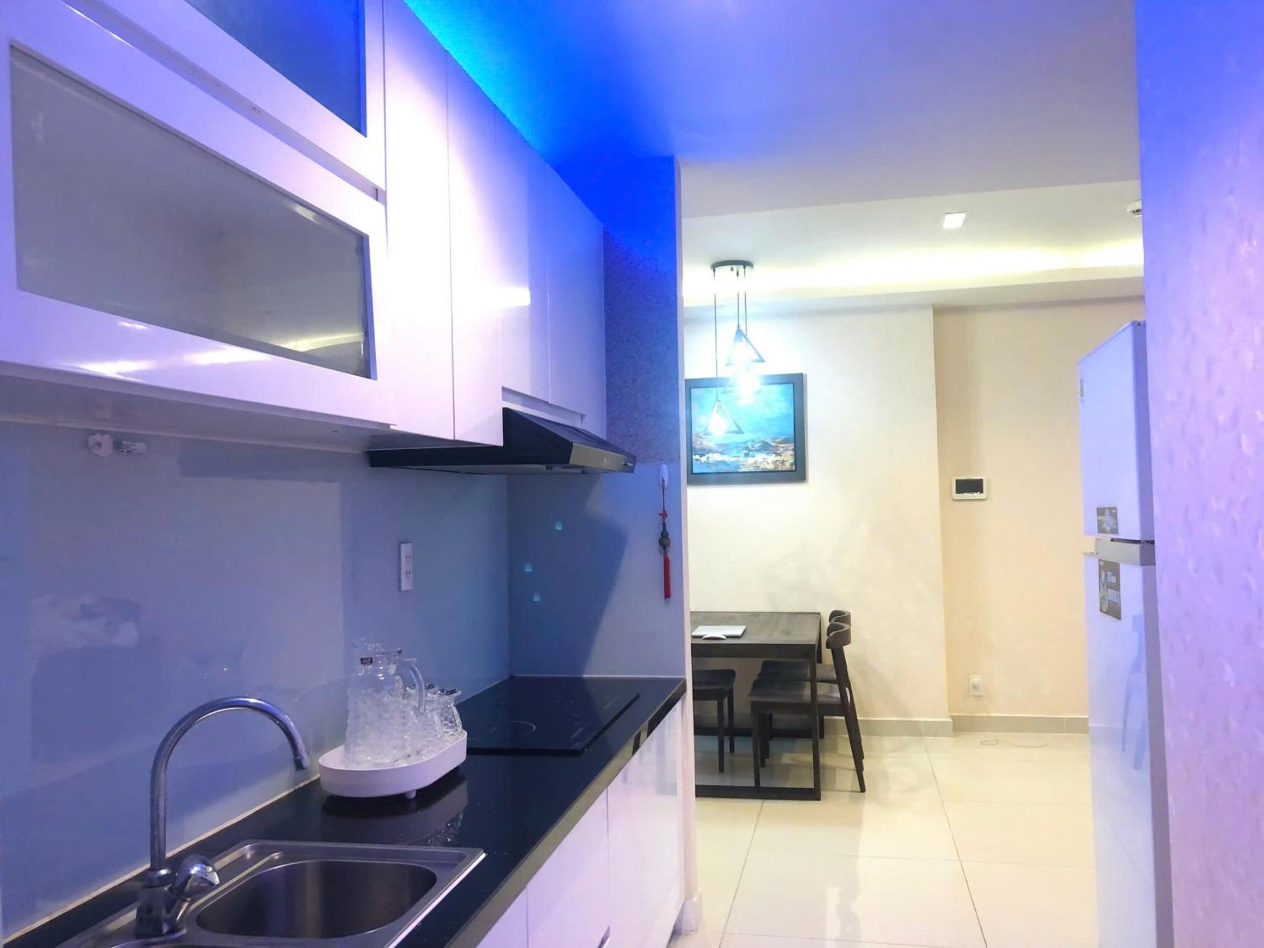 LeeVy Homestay Sky Center