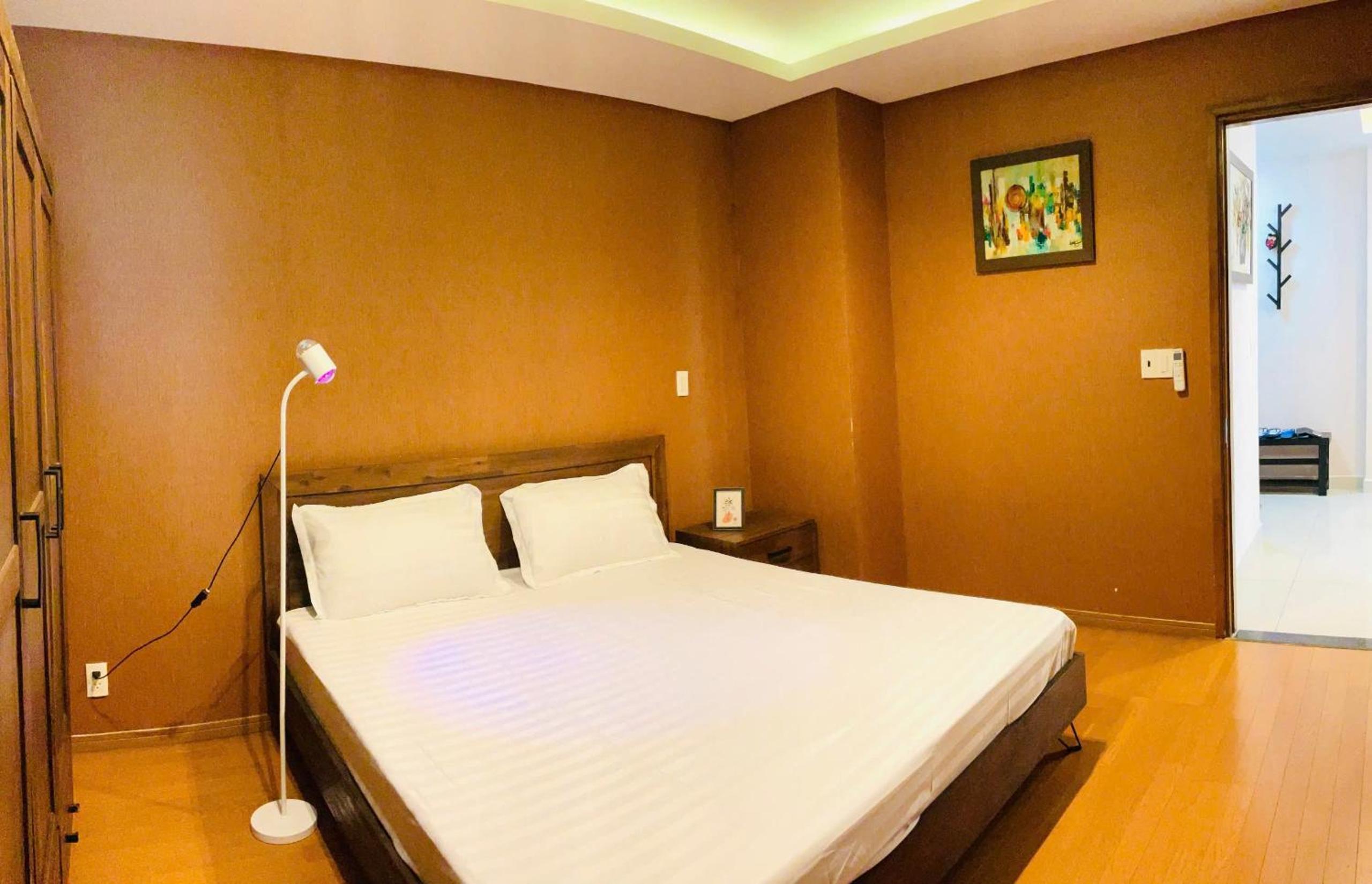 LeeVy Homestay Sky Center