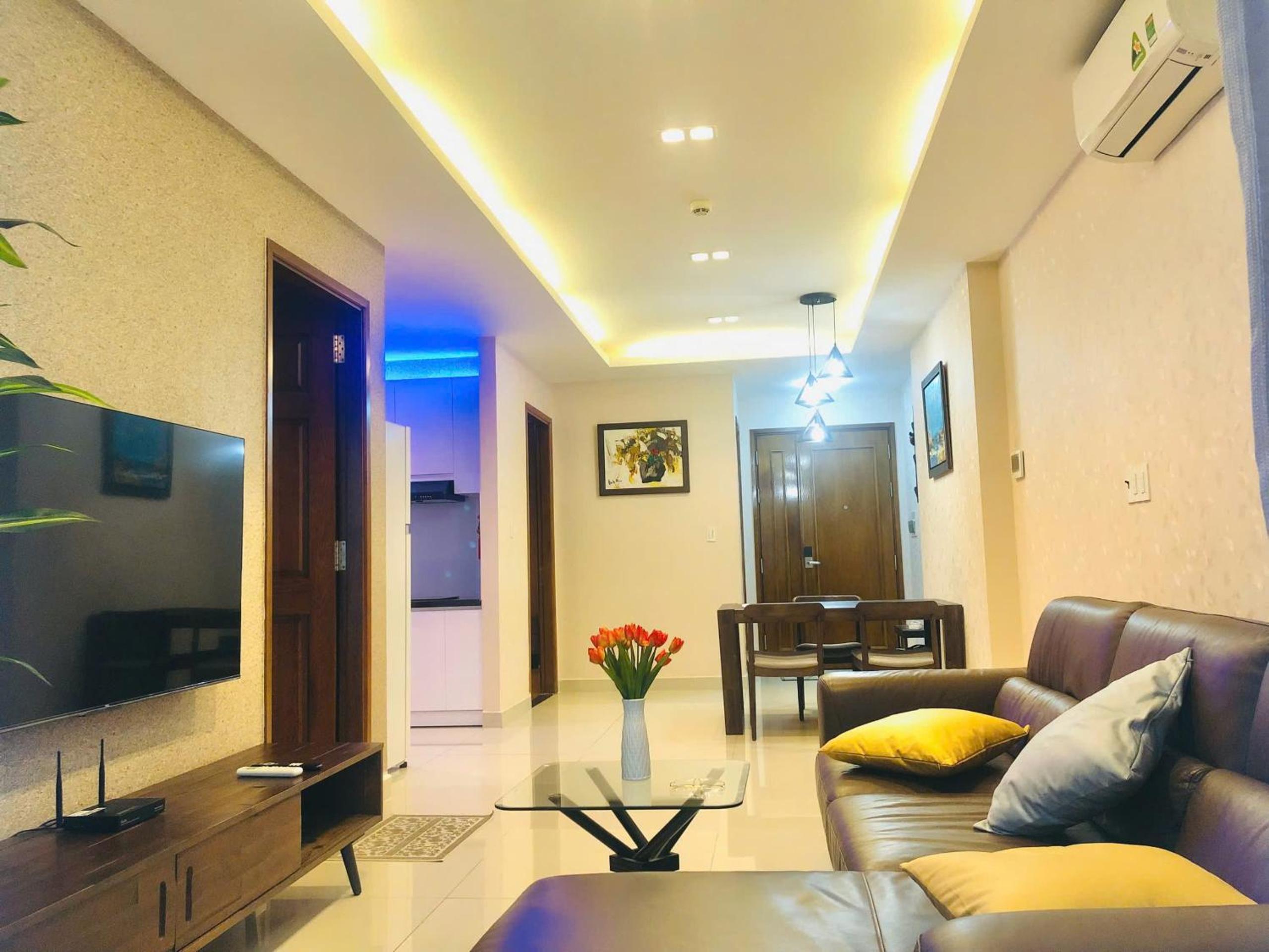 LeeVy Homestay Sky Center