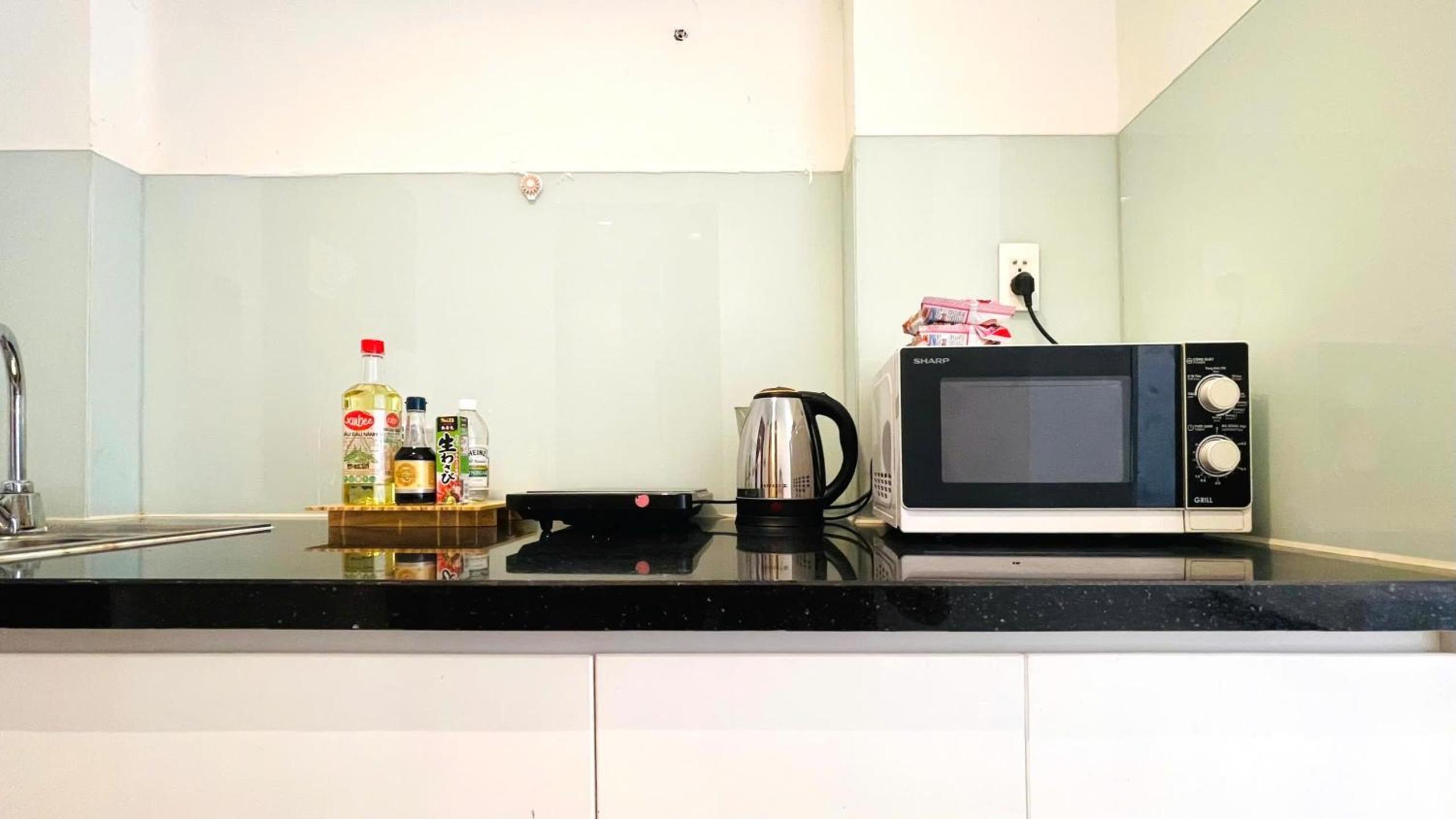 LeeVy Homestay Sky Center