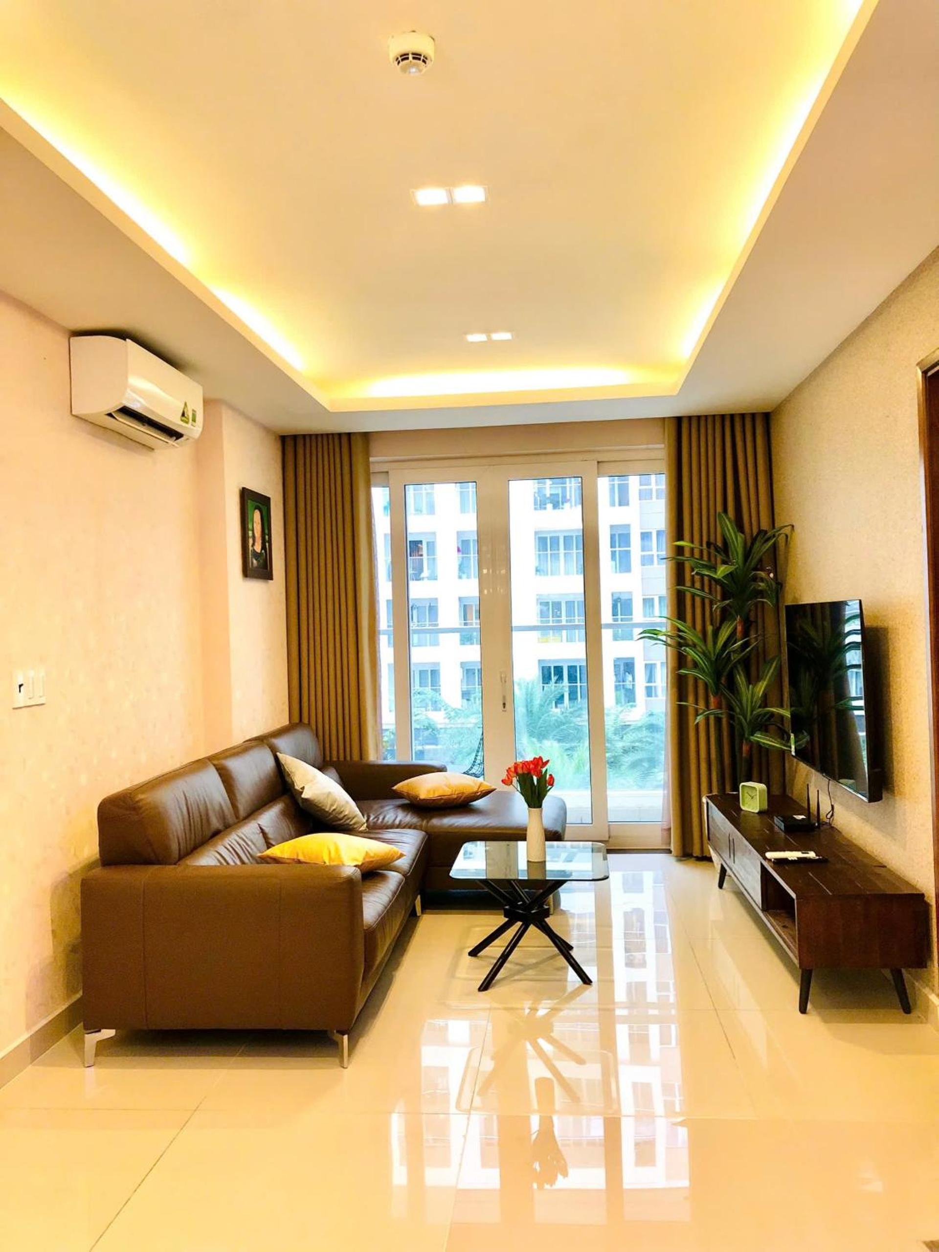 LeeVy Homestay Sky Center