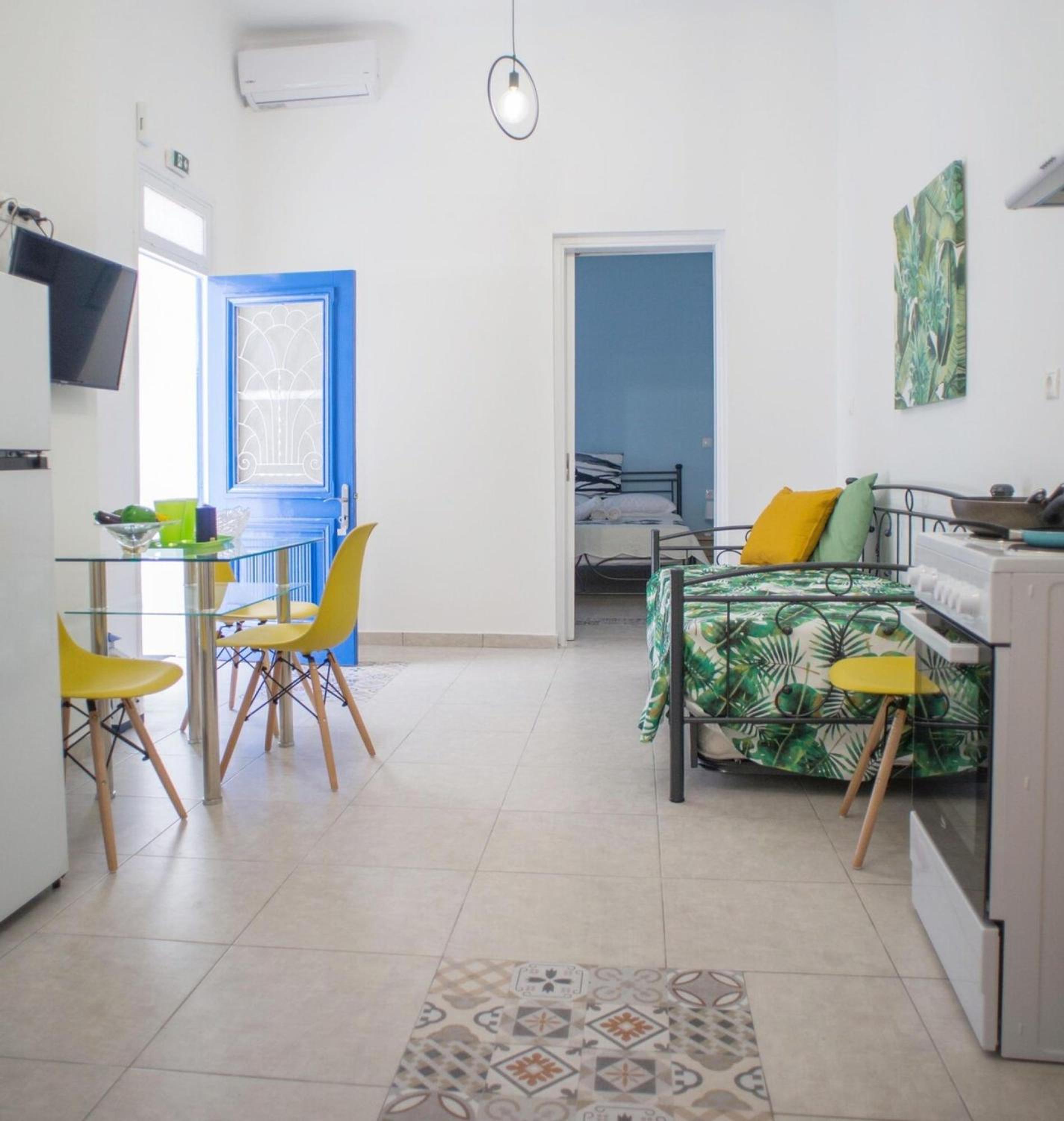 Aimou Studio's Apartment's