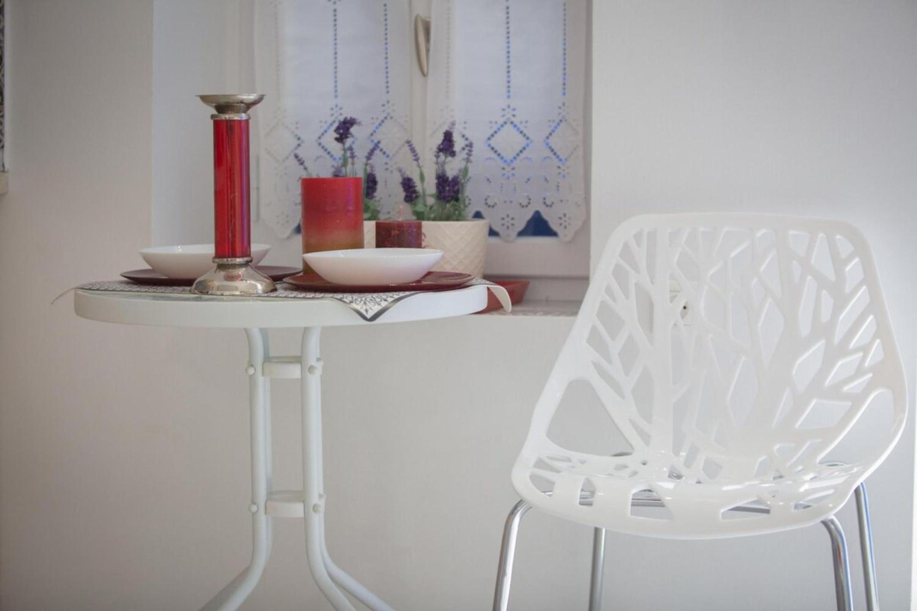 Aimou Studio's Apartment's