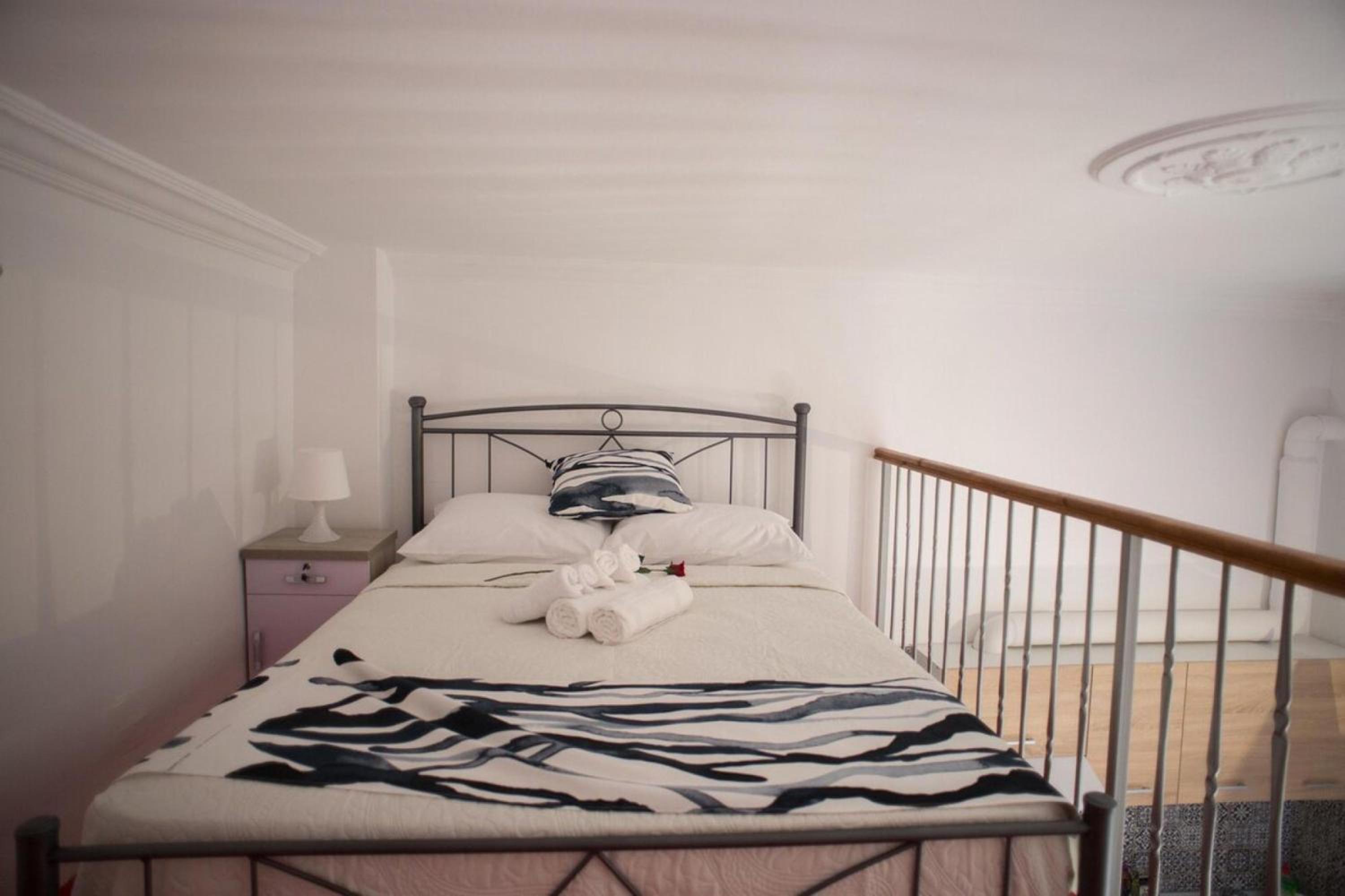 Aimou Studio's Apartment's