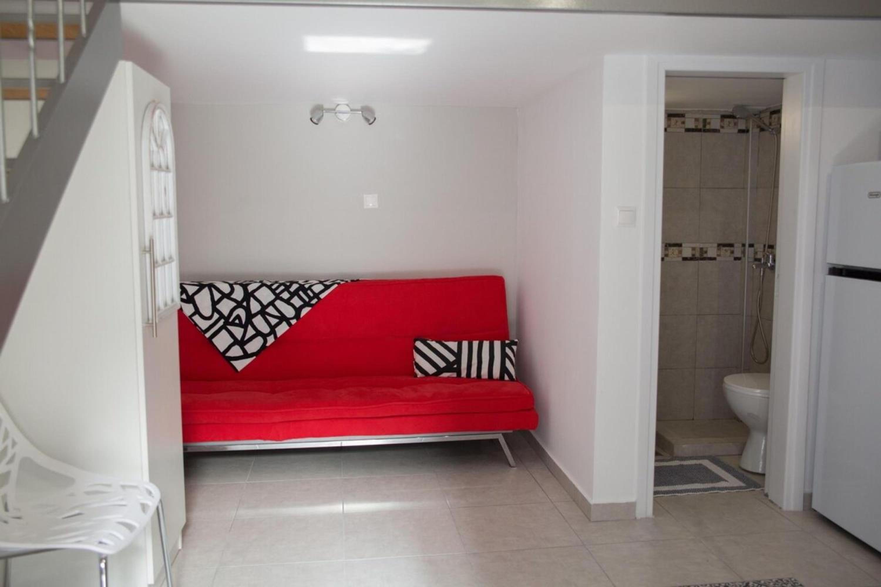 Aimou Studio's Apartment's
