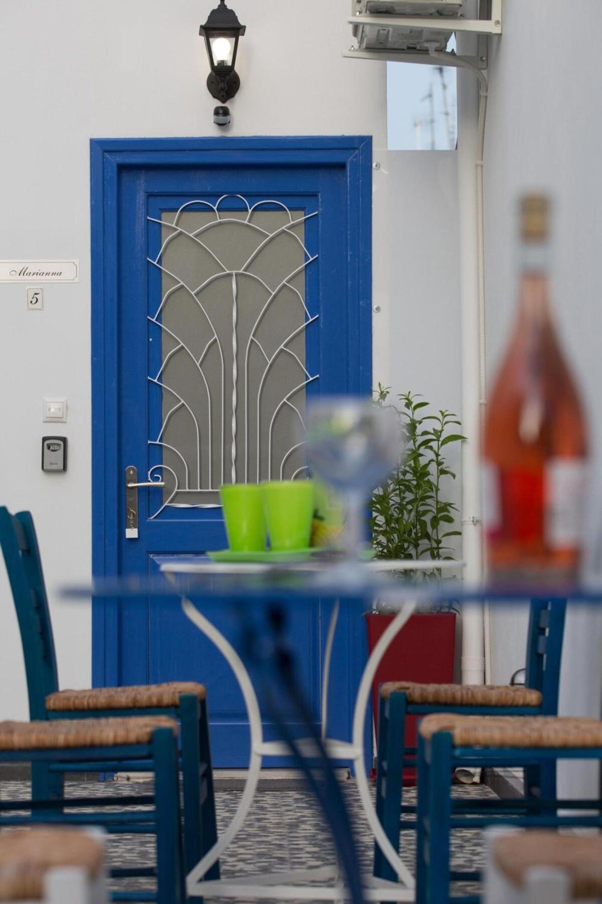 Aimou Studio's Apartment's
