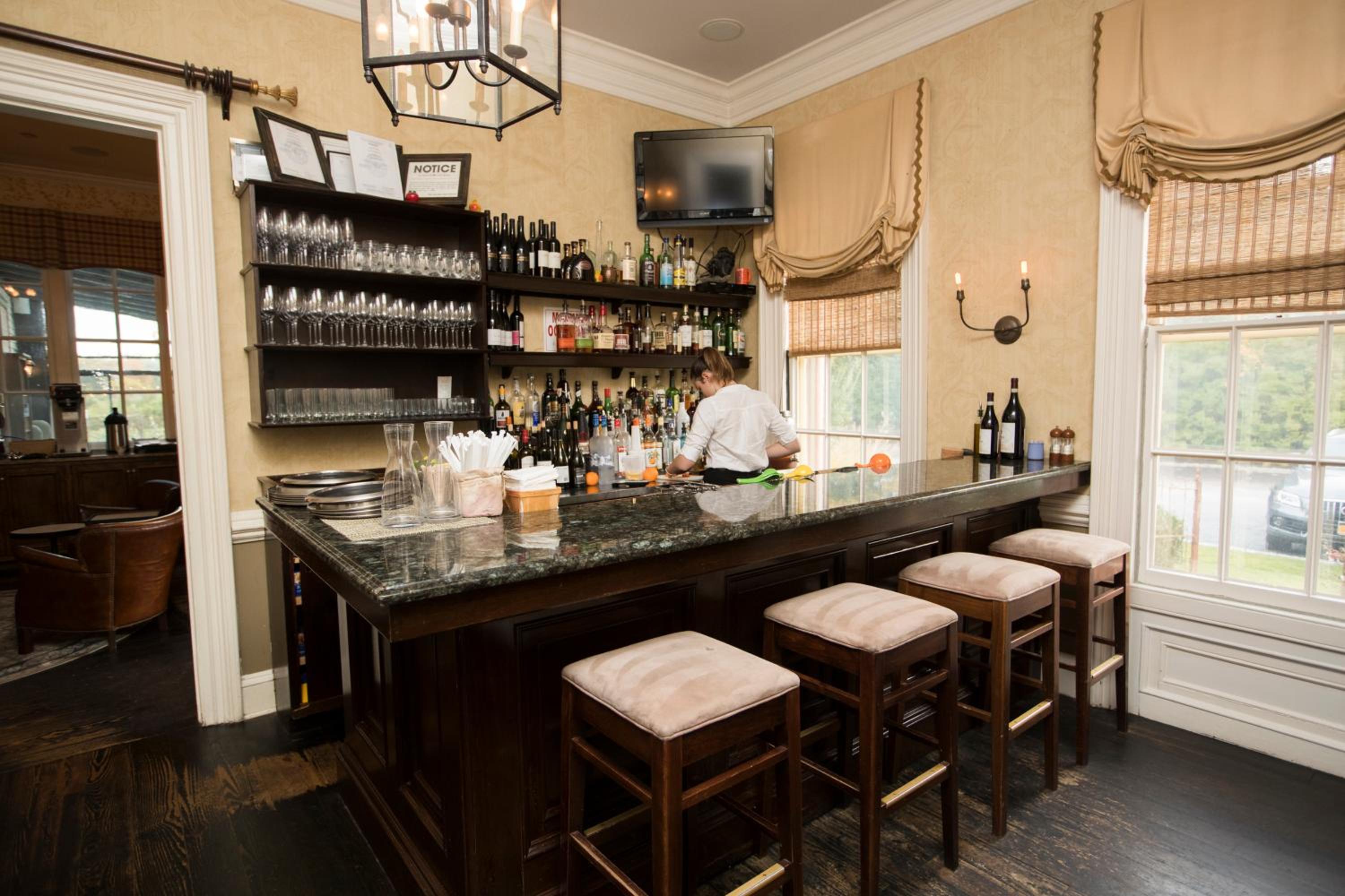 Jedediah Hawkins Inn