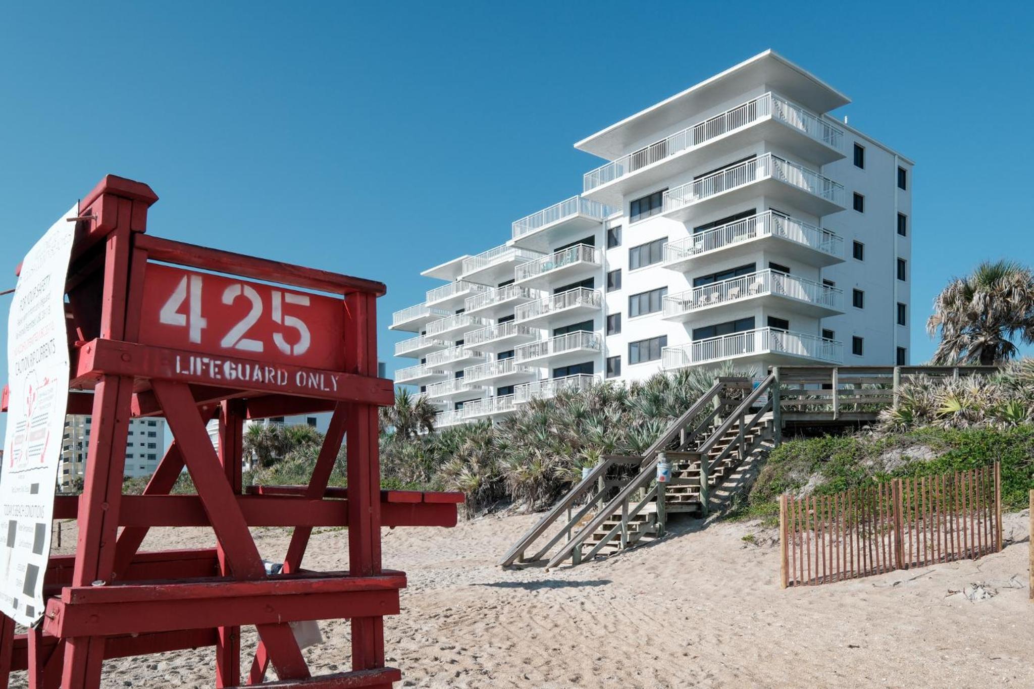 Large balcony with oceanfront views and complex pool! view 4