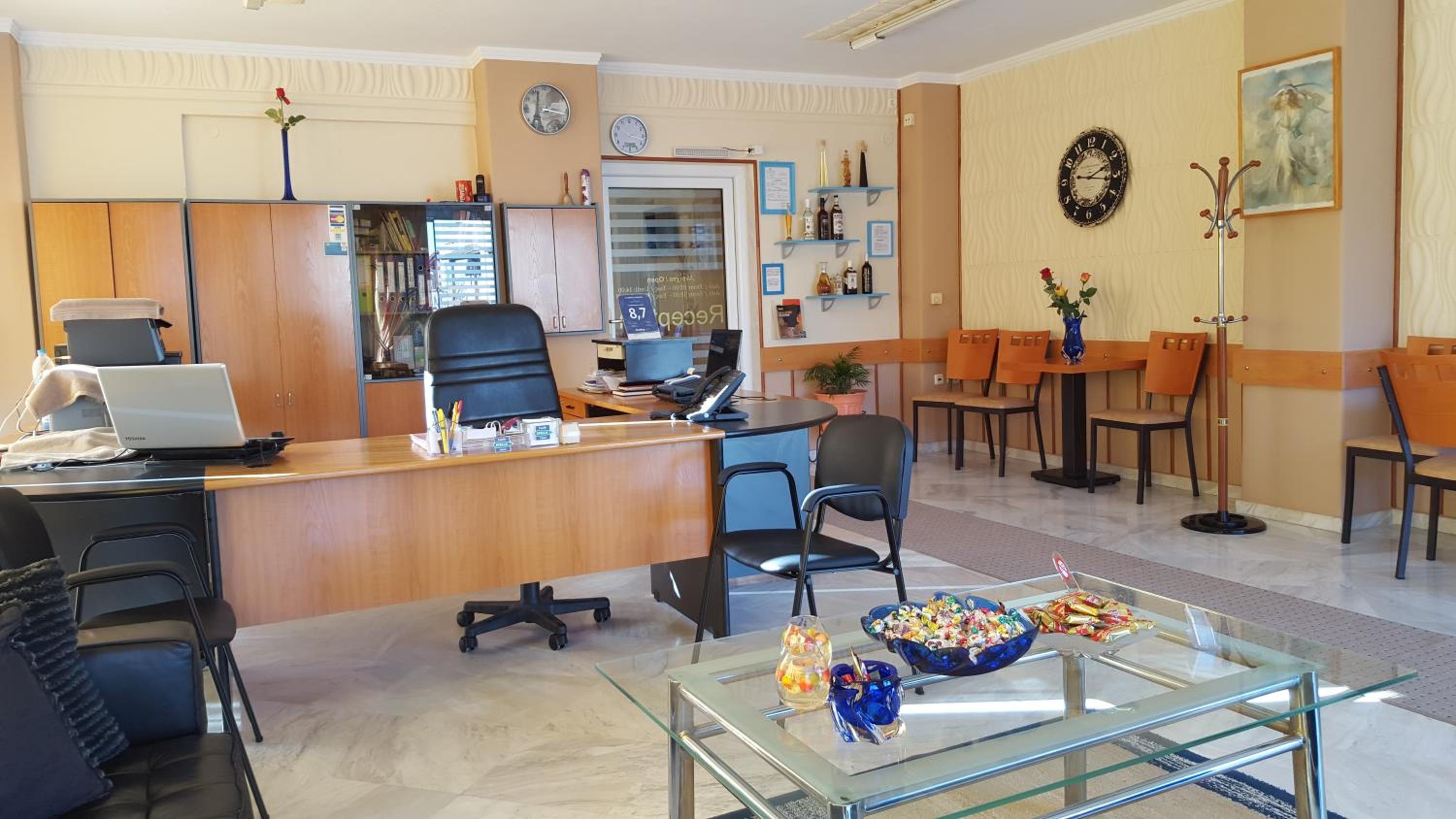 Stella Family Apartments photo 3
