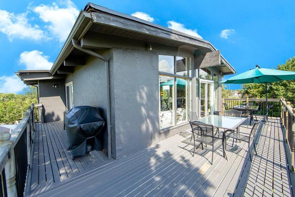 Blue Mountain Chalet by Southwestern Chalets