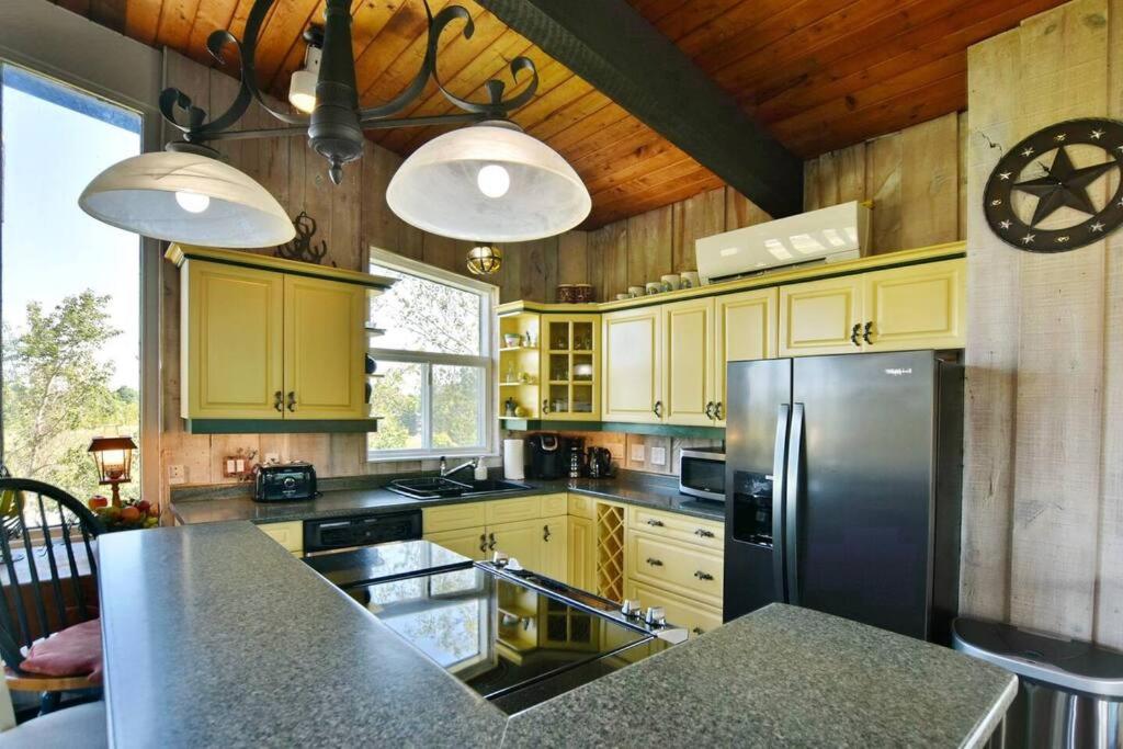 Blue Mountain Chalet by Southwestern Chalets