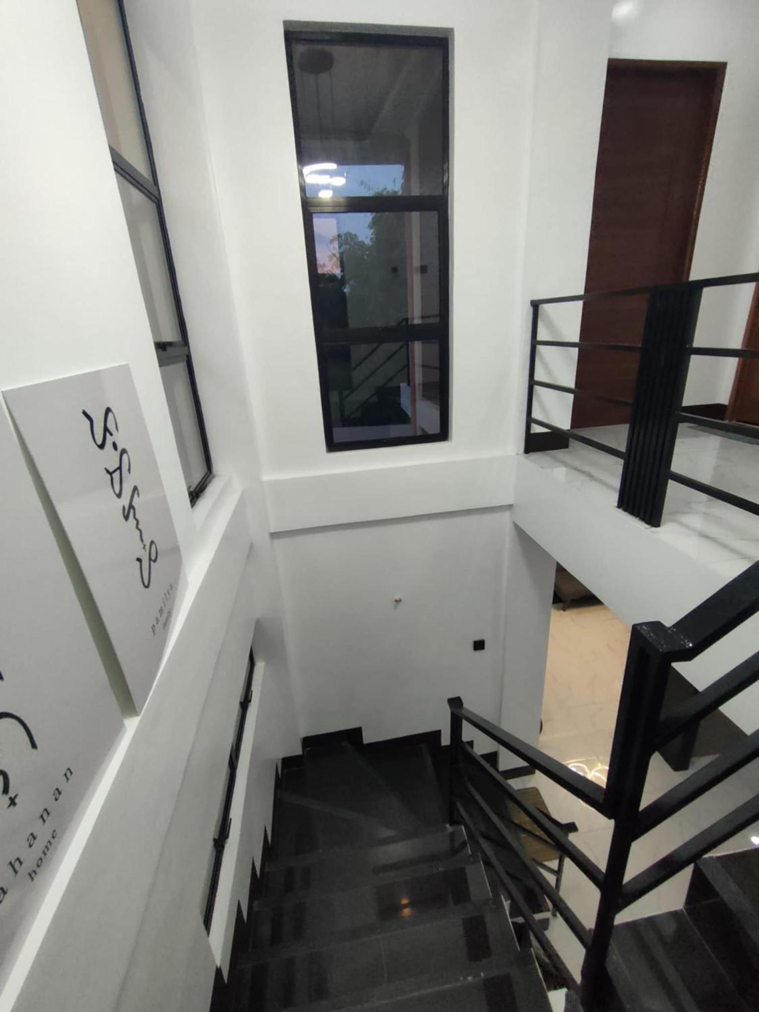 2 Bedroom 2 Storey Near Robinsons Marasbas view 4