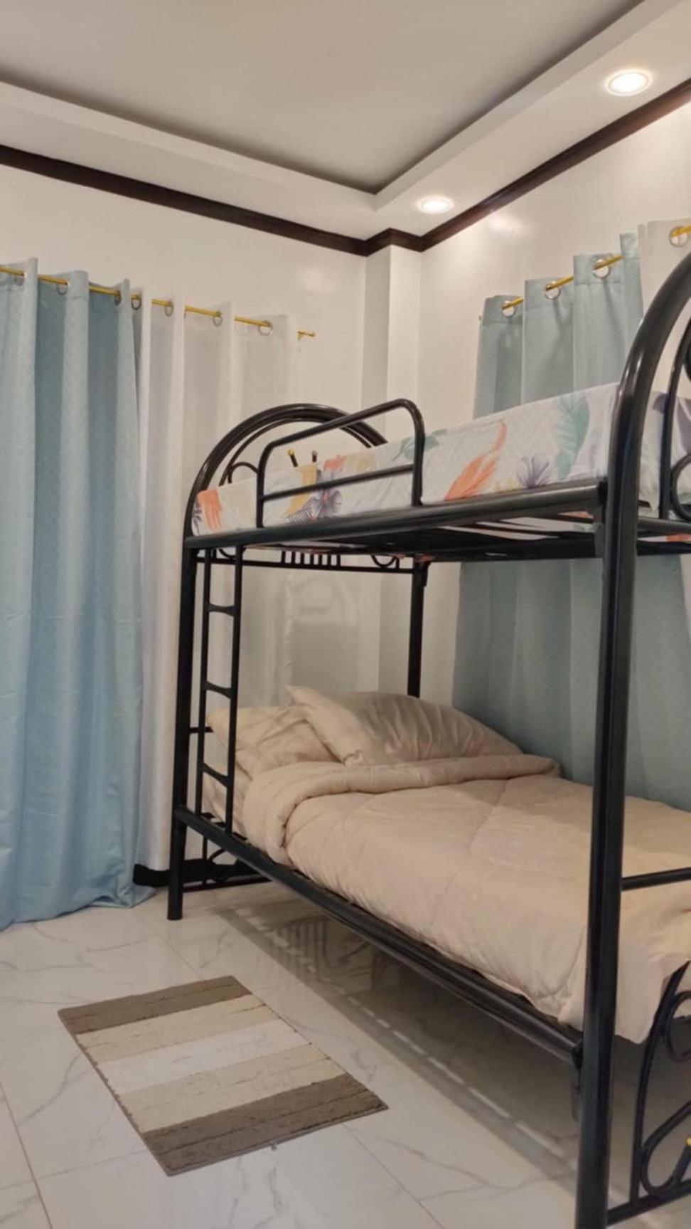 2 Bedroom 2 Storey Near Robinsons Marasbas view 5