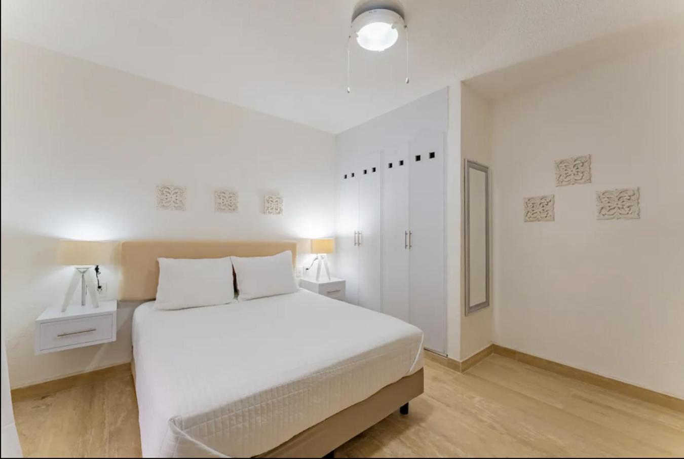 Beachfront Villa in Cancun Hotel Zone