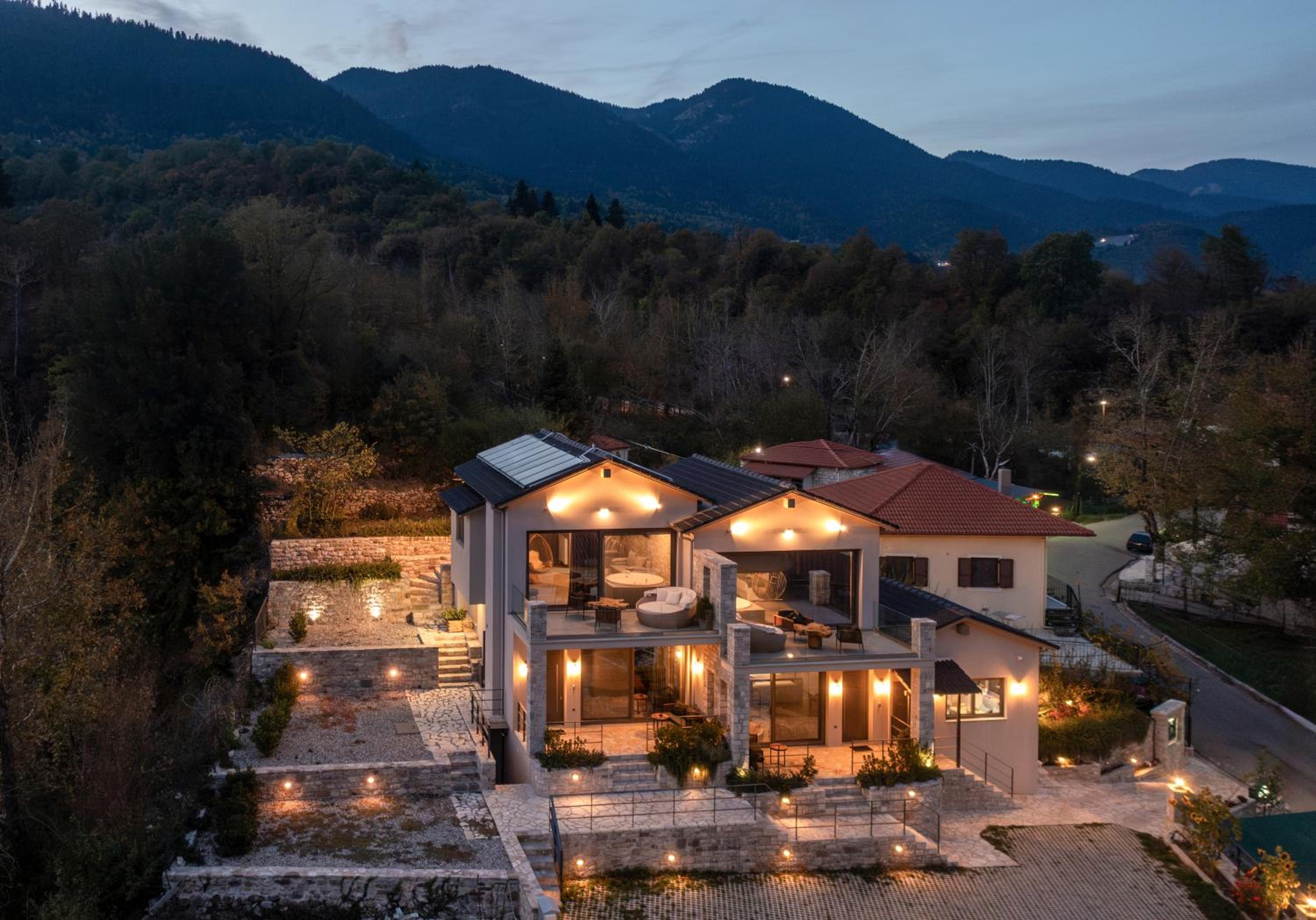 Evora Luxury Suites