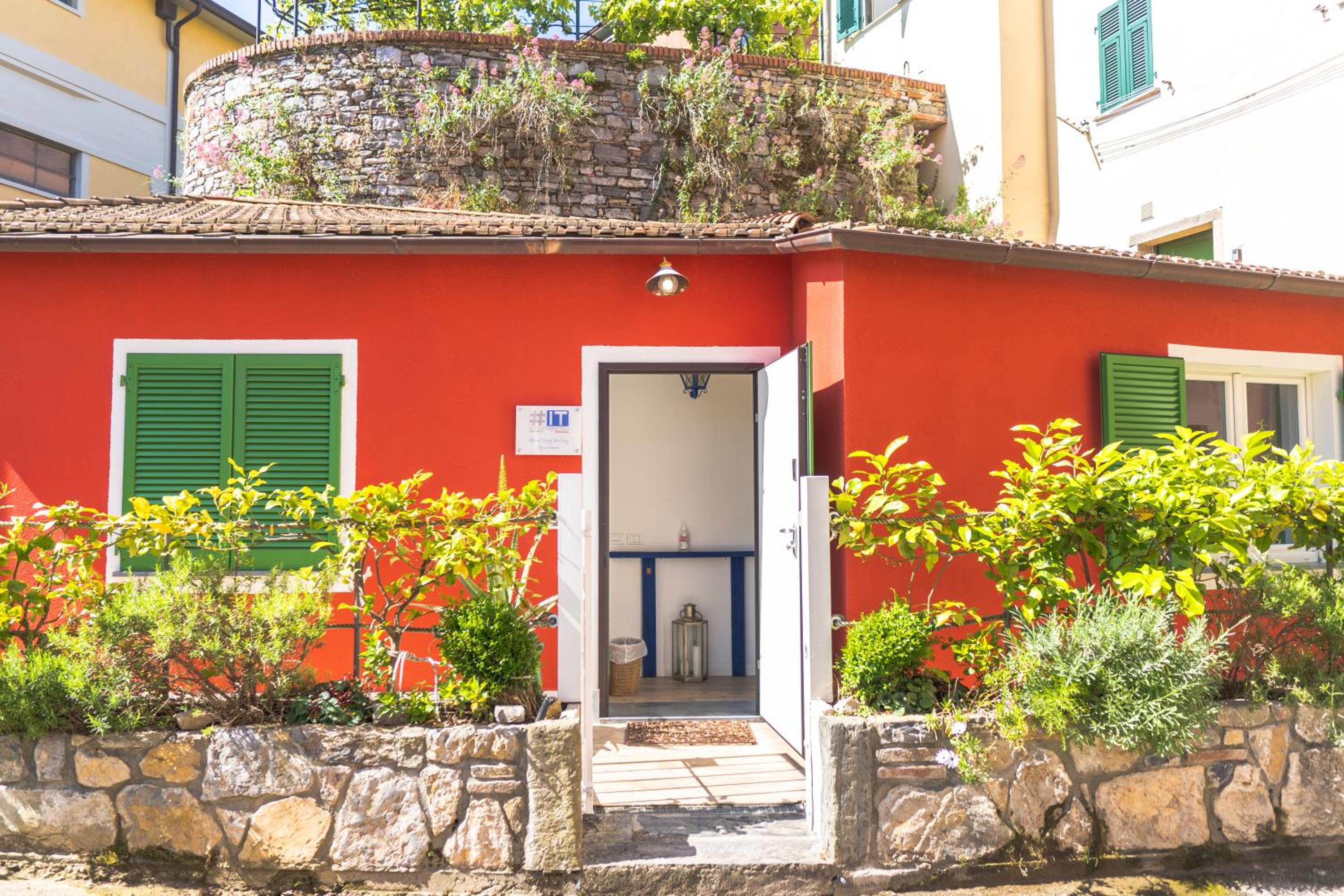 About Italy Holiday Rooms and Apartments