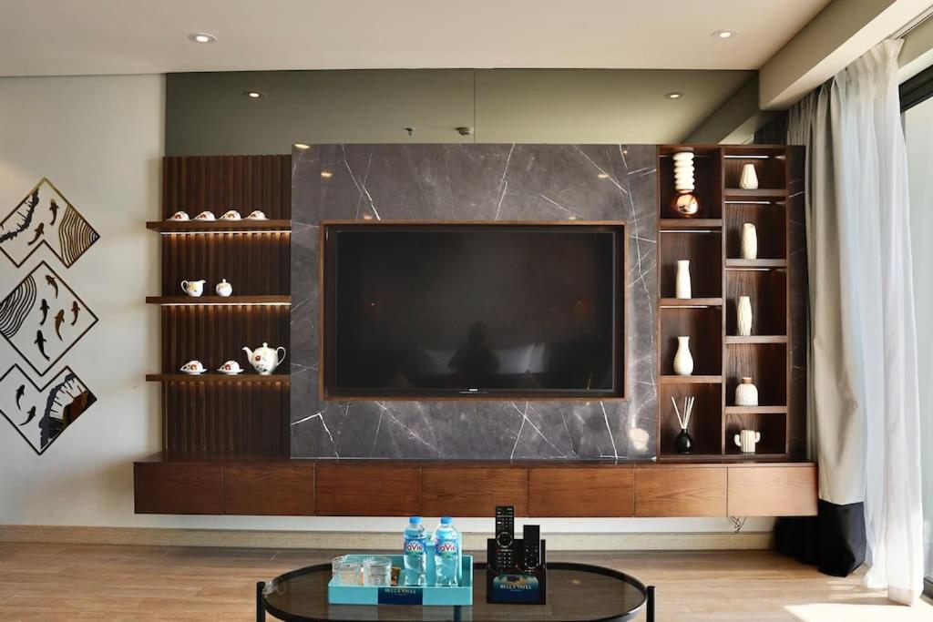 Luxury Beachfront Apartment with Ha Long Bay View view 5