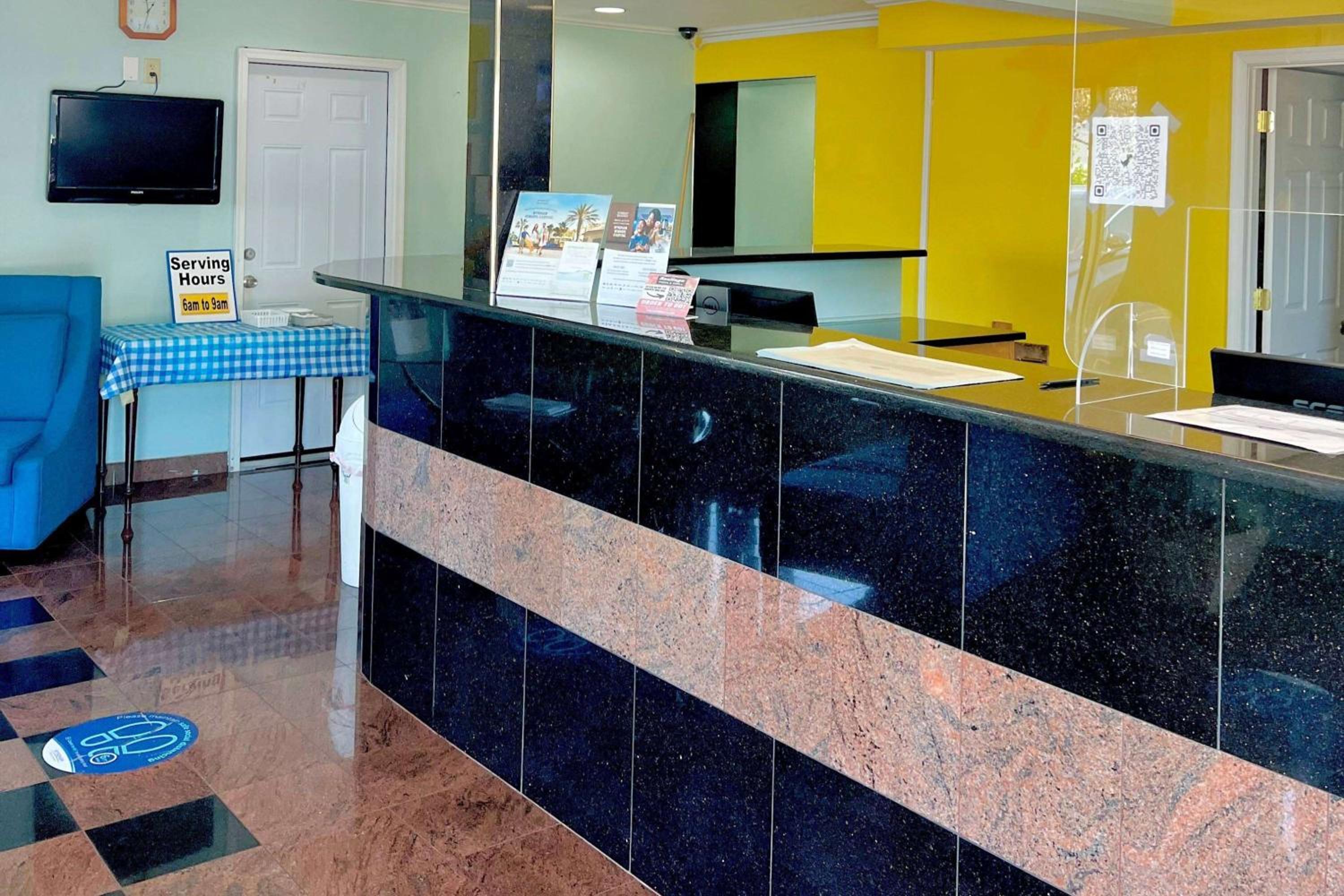 Days Inn by Wyndham Ashland view 4