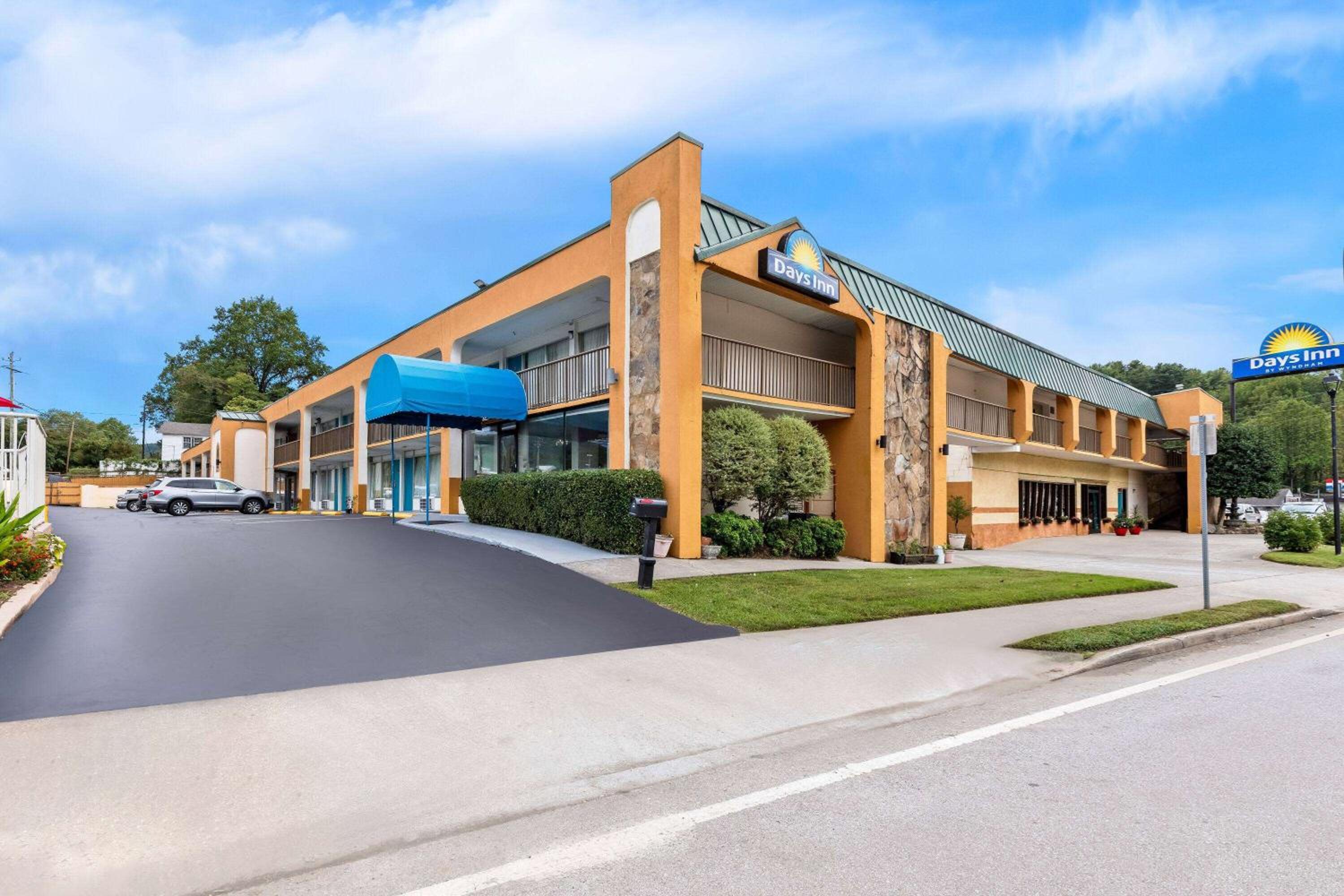 Days Inn by Wyndham Clayton