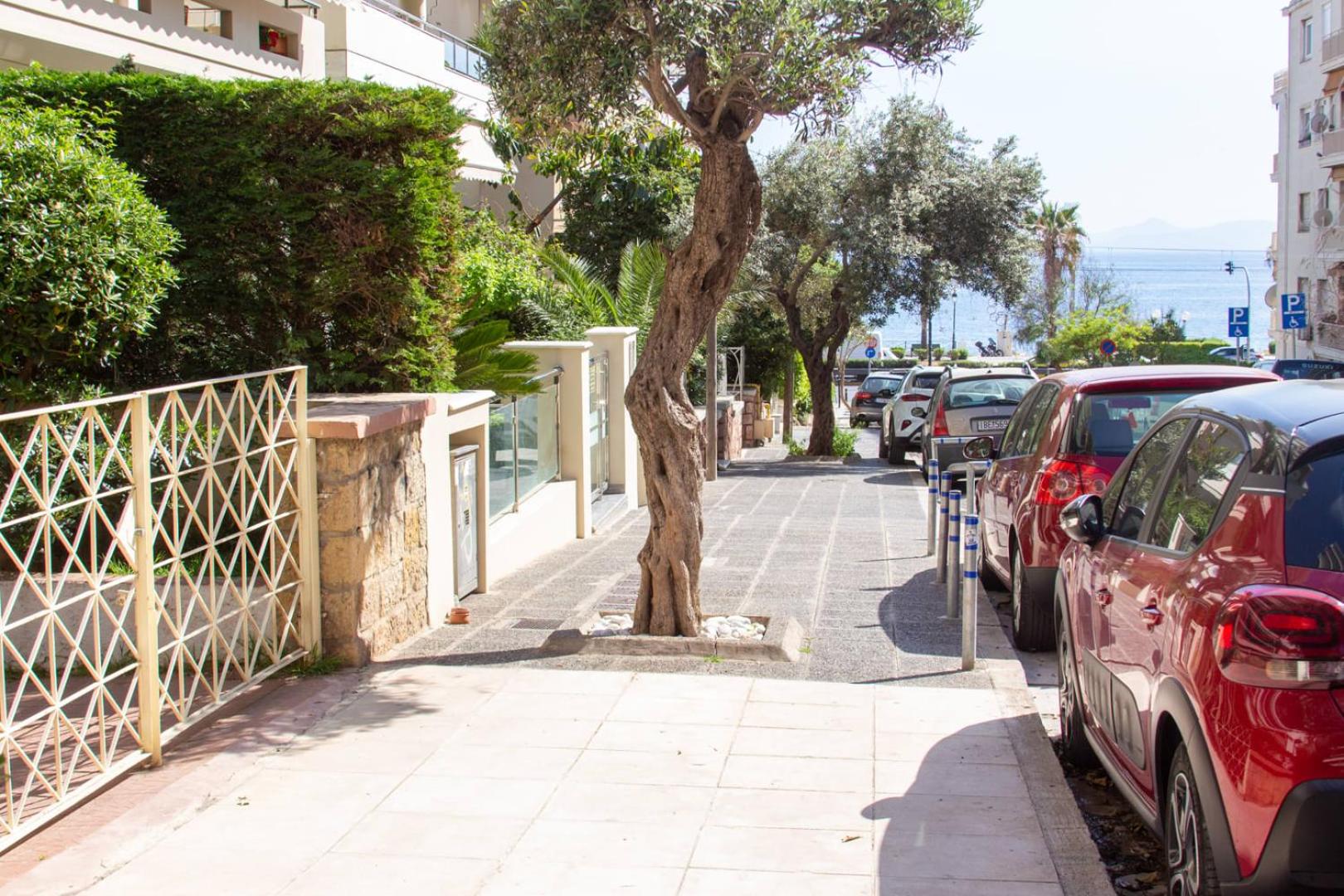 Private apartment close to the beach