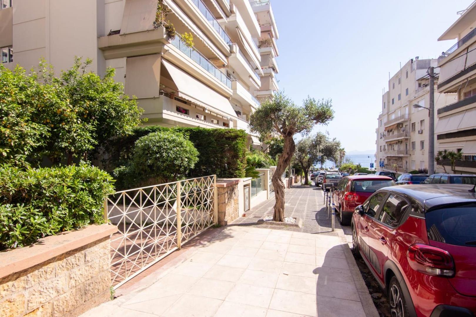 Private apartment close to the beach