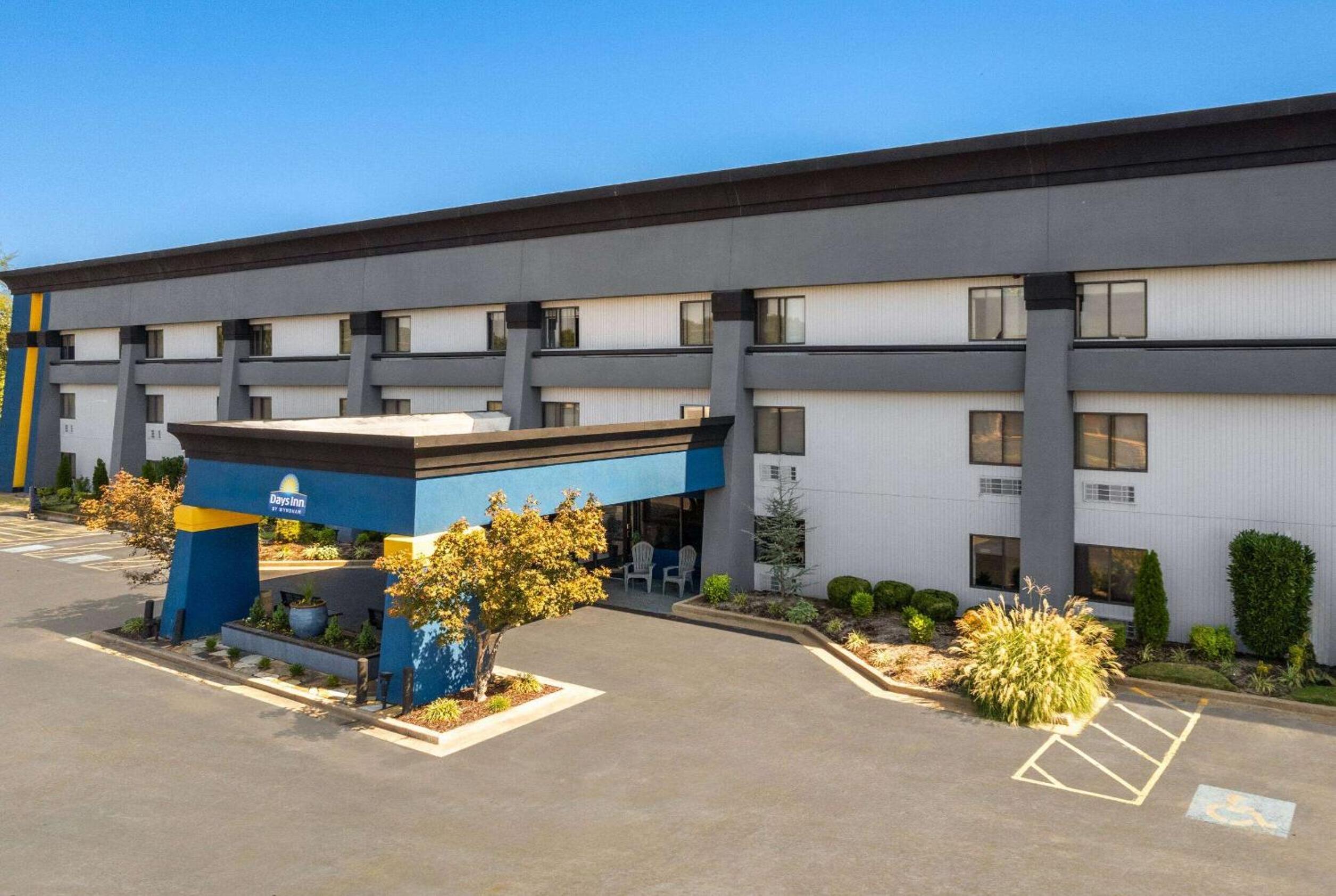 Fort Smith Vacations - Days Inn by Wyndham Fort Smith - Property Image 3