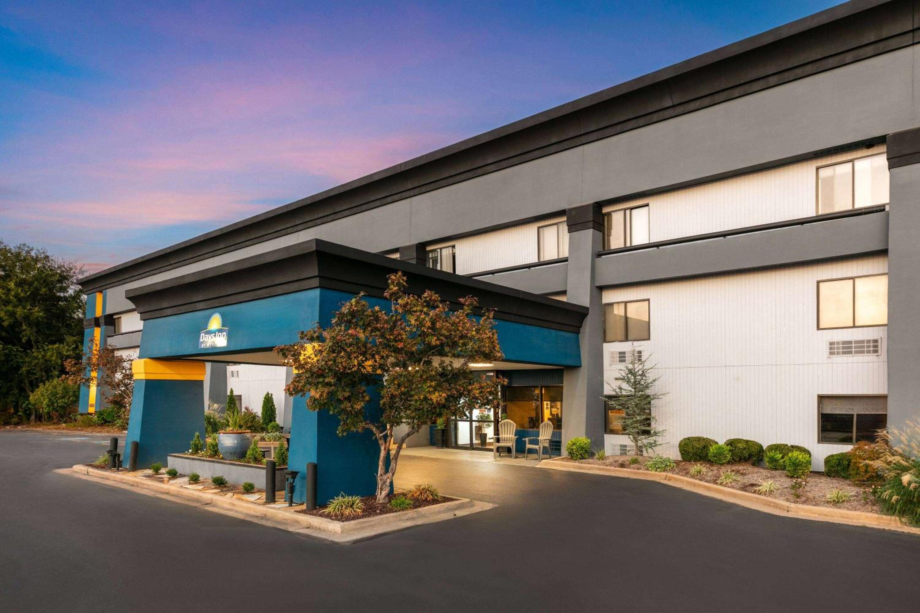 Fort Smith Vacations - Days Inn by Wyndham Fort Smith - Property Image 4