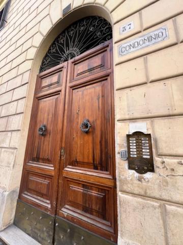 Luxury room Anelli center of Roma