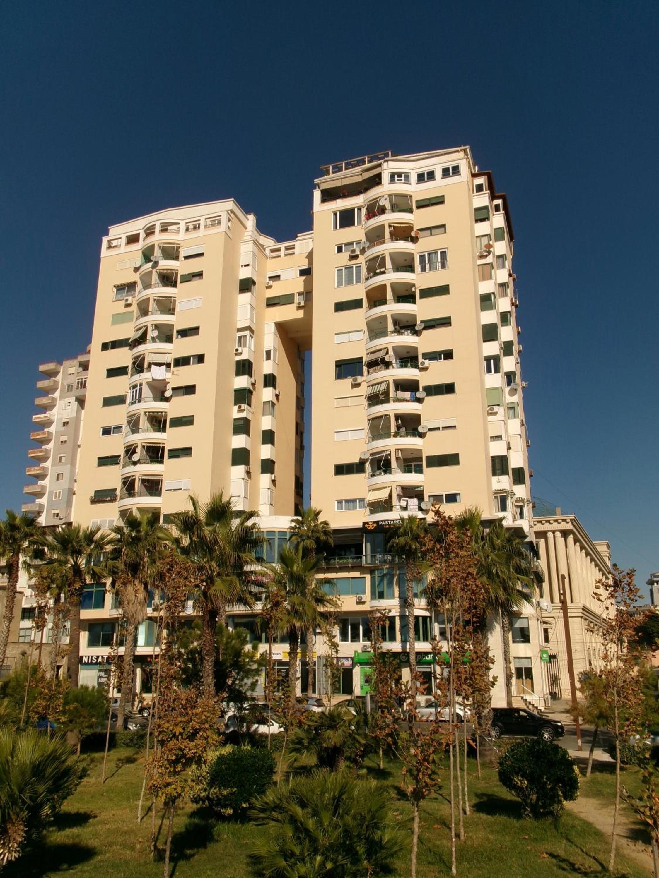 Harbor Lights Apartment