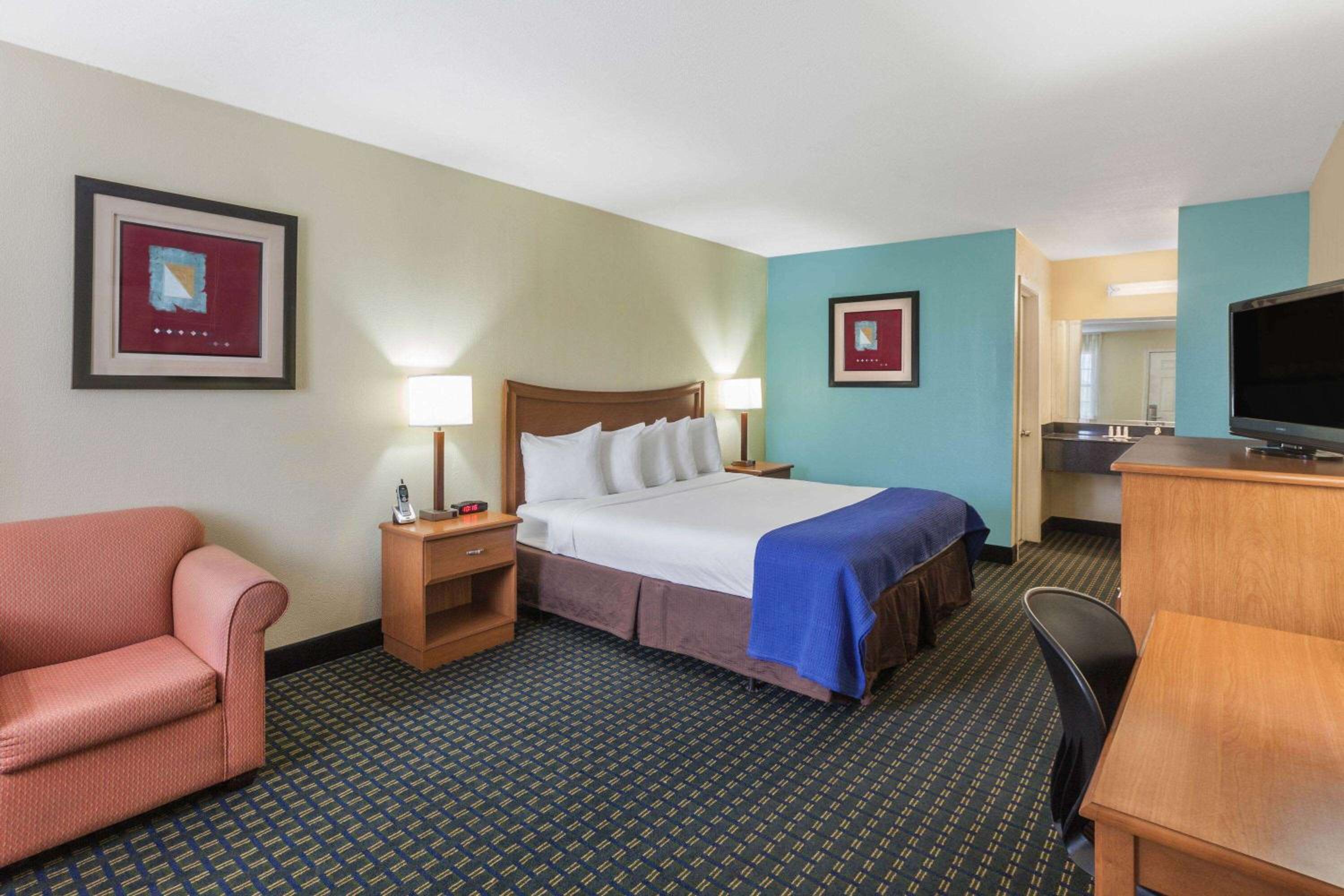 Natchitoches Vacations - Days Inn by Wyndham Natchitoches - Property Image 10