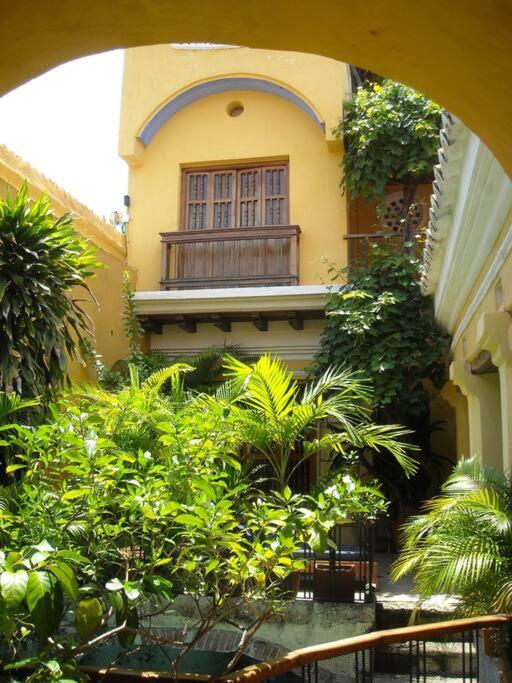 Charming colonial Home with pool, walled city