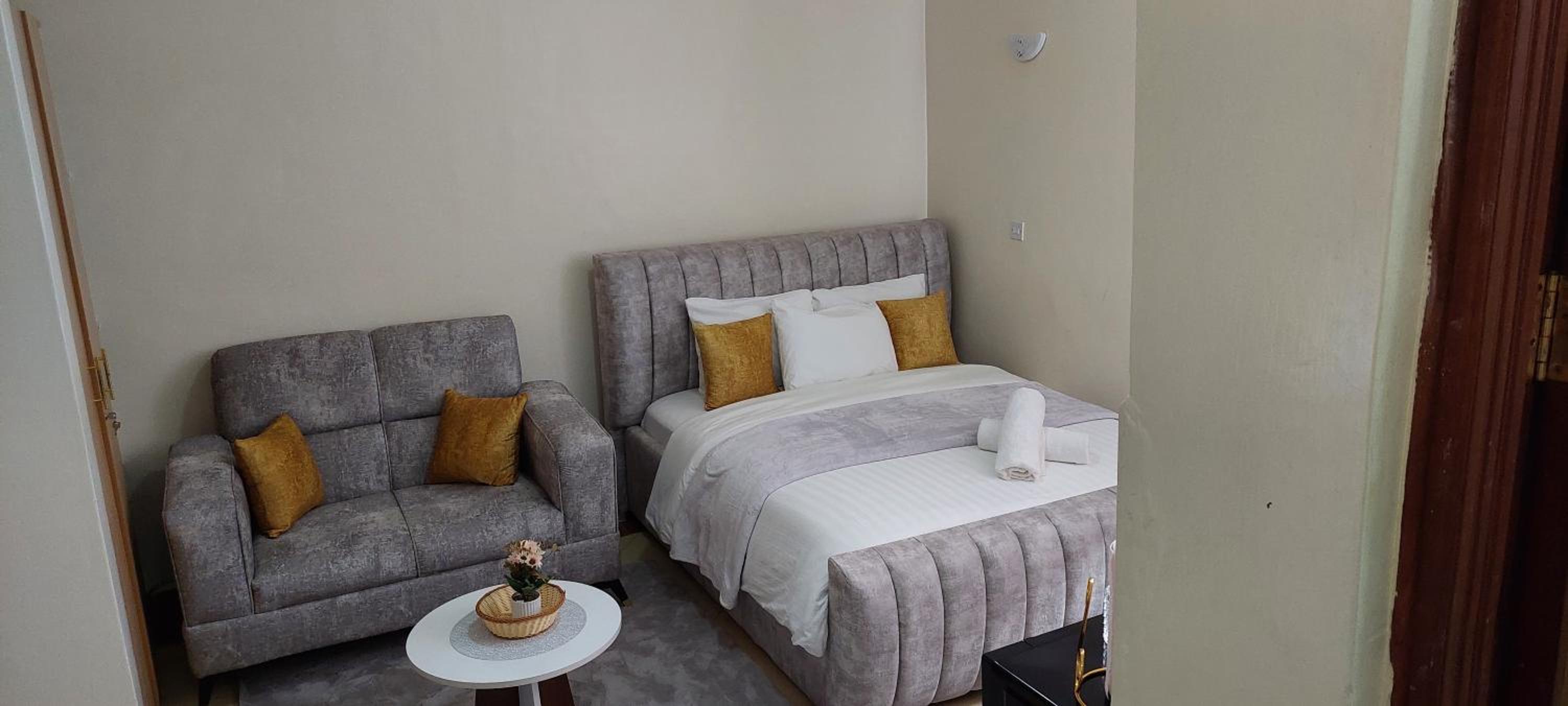 Kathryn's Cosy Homes view 4