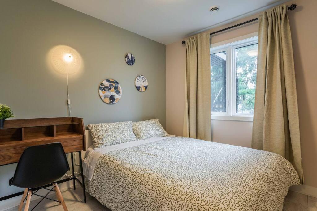 Tropical Rainforest Retreat, 3BR Oasis and Free Parking